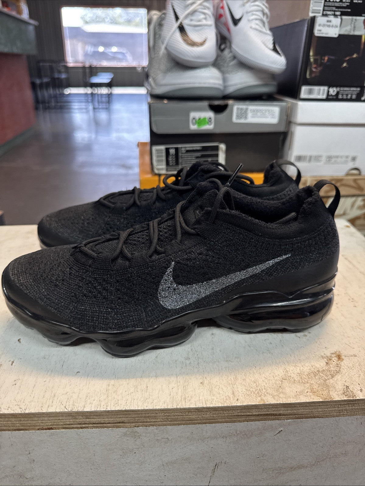 Wmns Size 10.5 - Nike Air Vapormax Flyknit Triple Black | Replacement Box