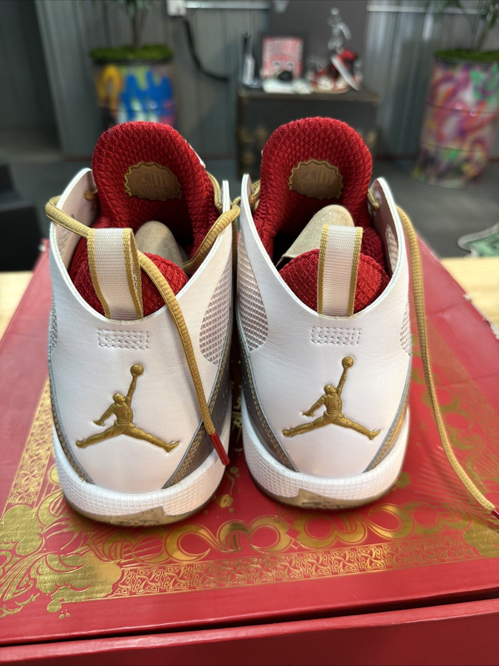 Nike Air Jordan 2011 YR Size 11 YEAR OF THE RABBIT YOTR 444904-101 B