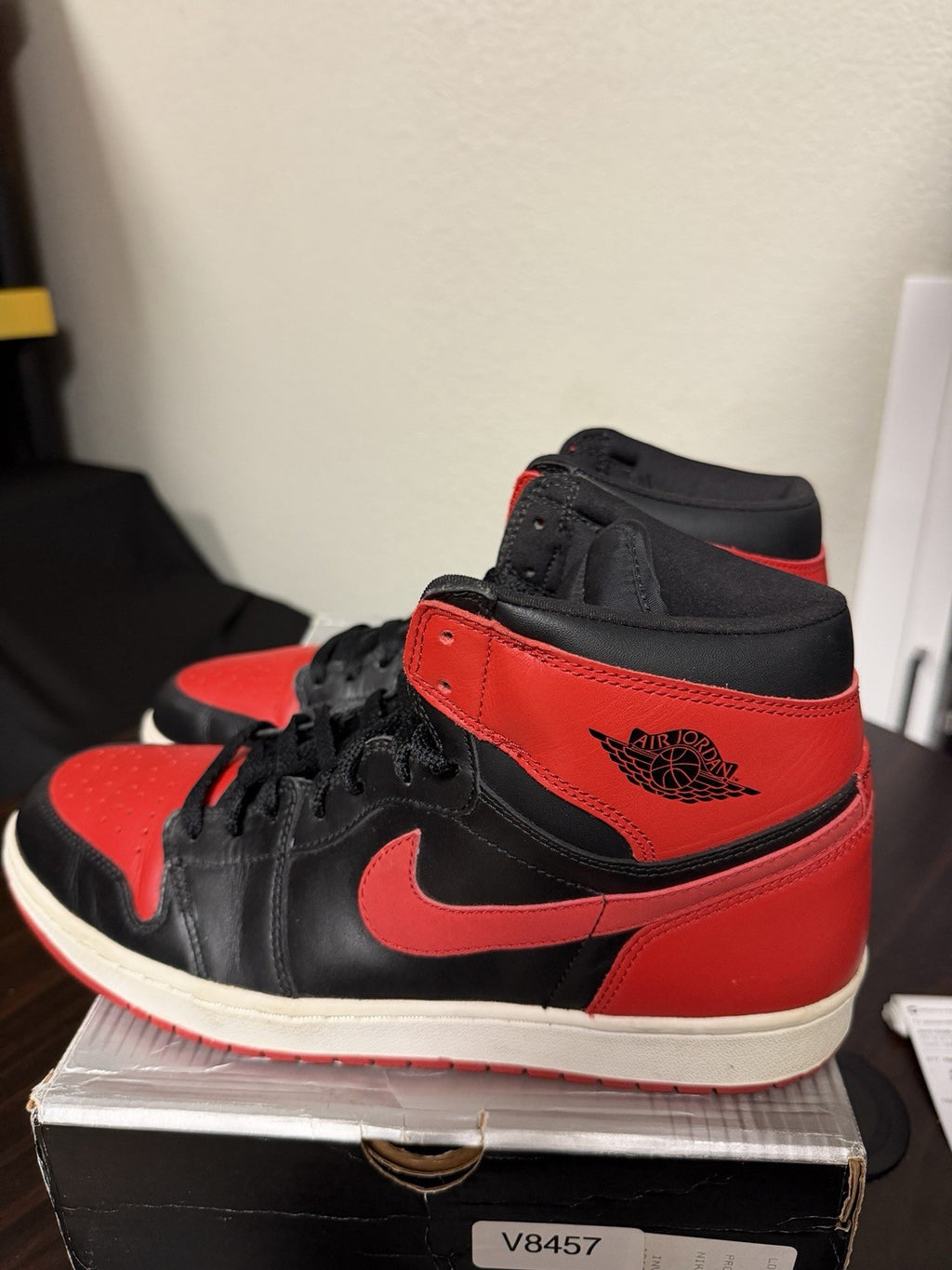 Size 12 - Air Jordan 1 Retro 2001 Bred VNDS