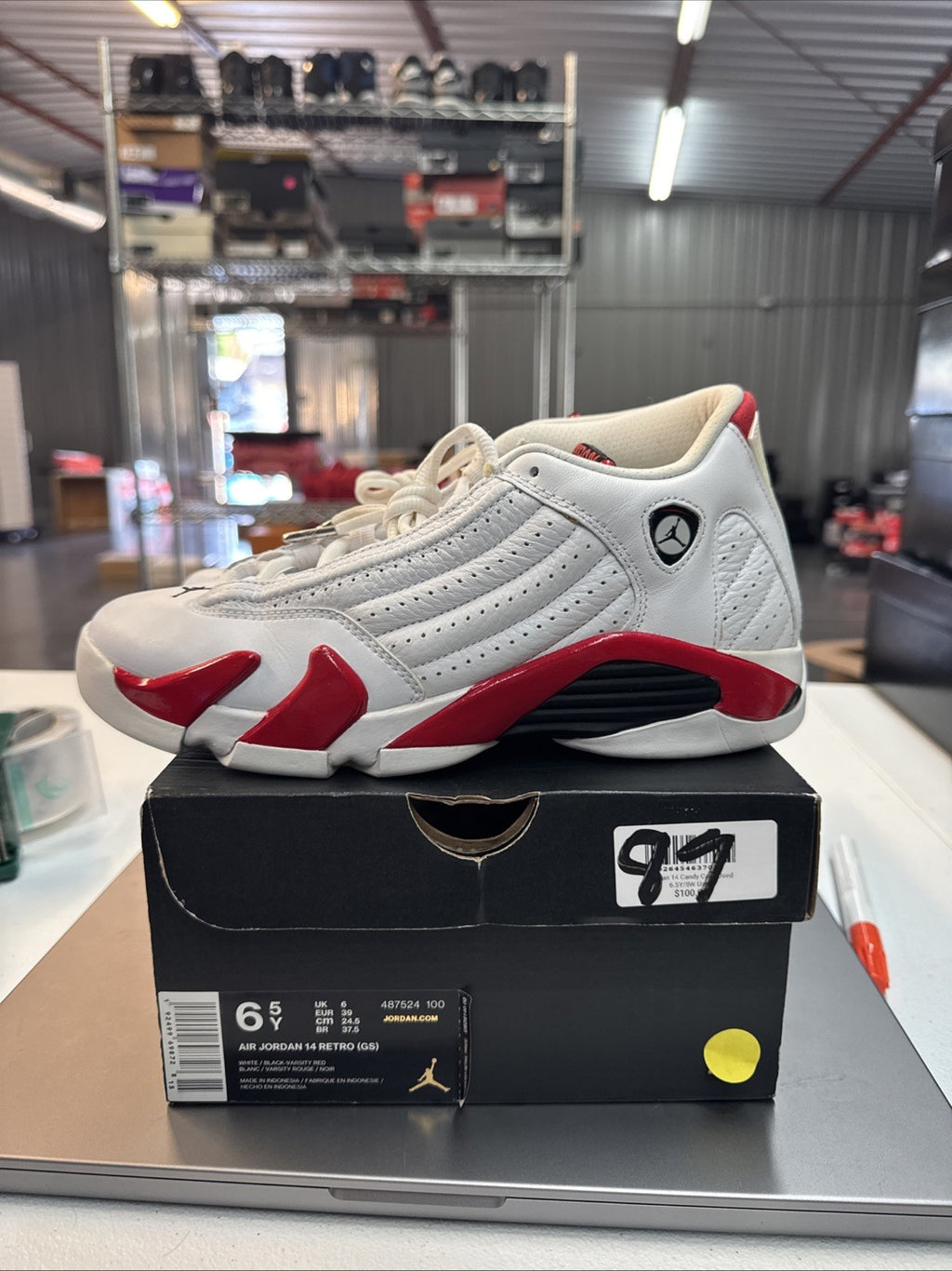 Size 6.5 Y Nike Air Jordan 14 XIV Retro GS Candy Cane Sneakers