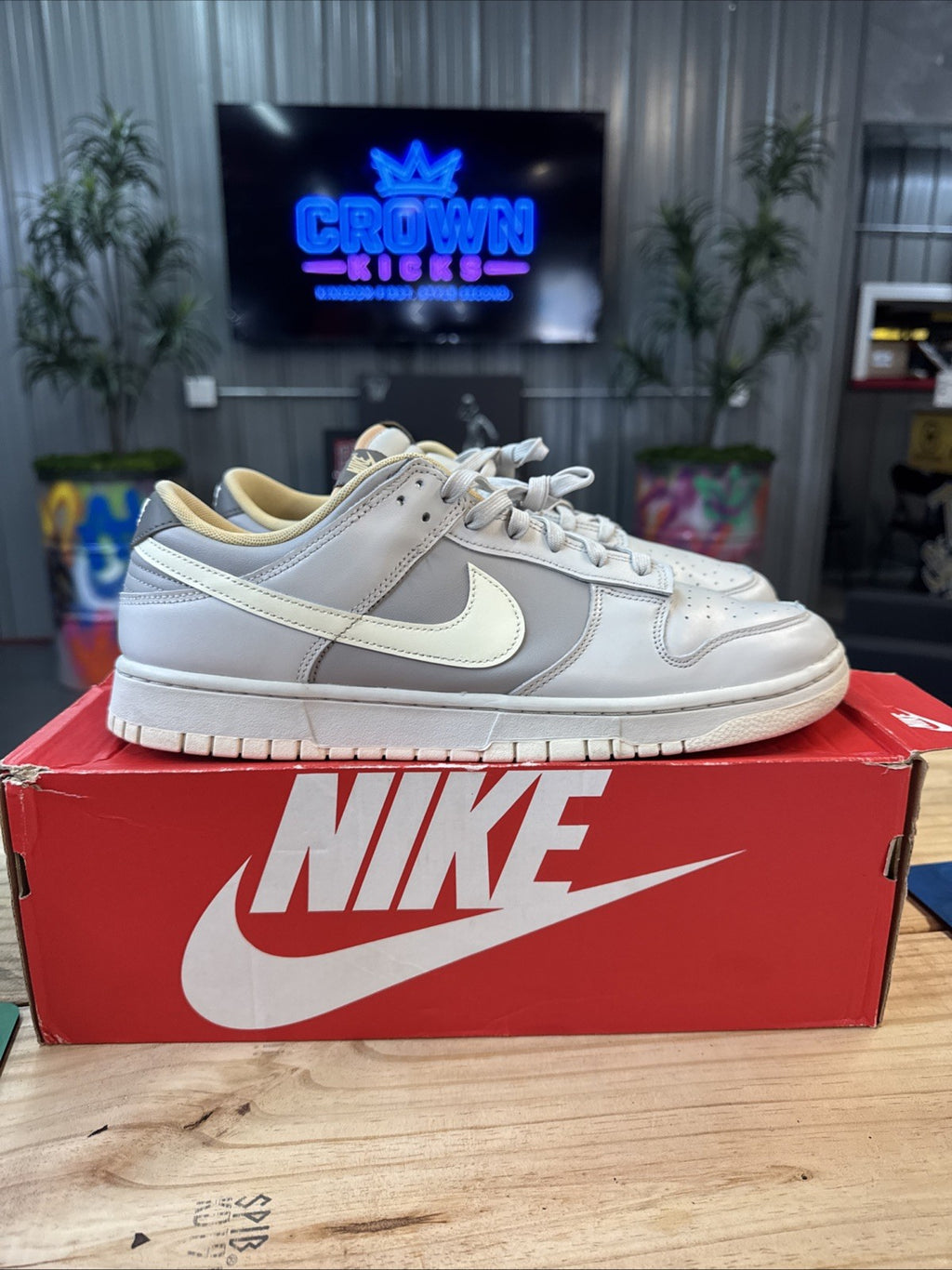 Size 13 - Nike Dunk Low Retro Light Bone Wild Mango