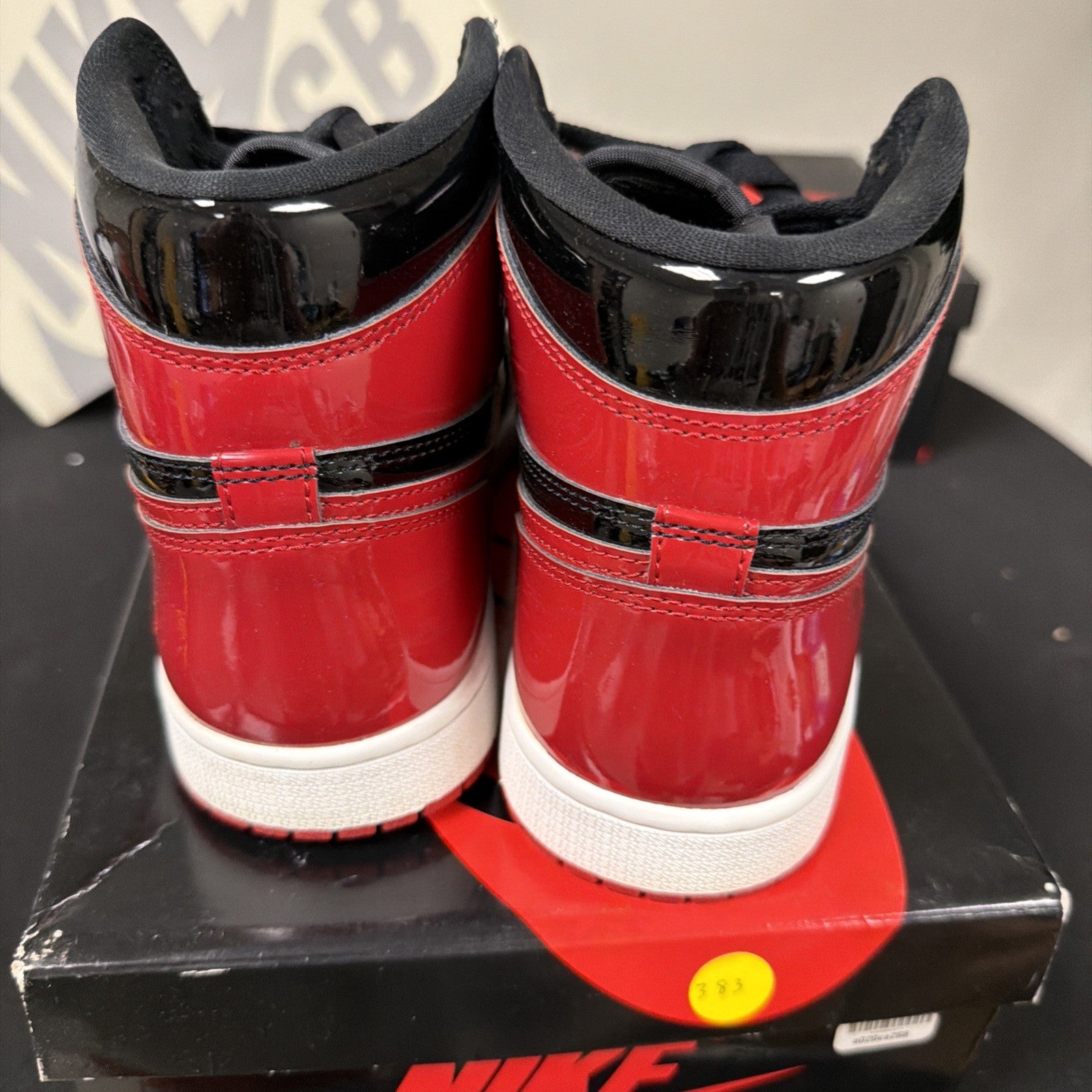 Air Jordan 1 Retro High OG Patent Bred Size 9 (555088 063)