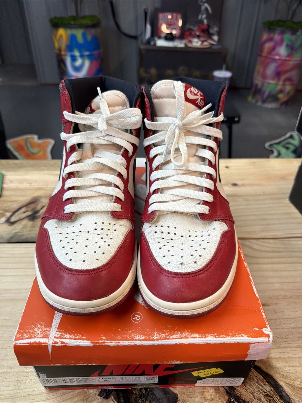 Size 9.5 - Jordan 1 Retro High OG Chicago Lost & Found 2022 w/ Box