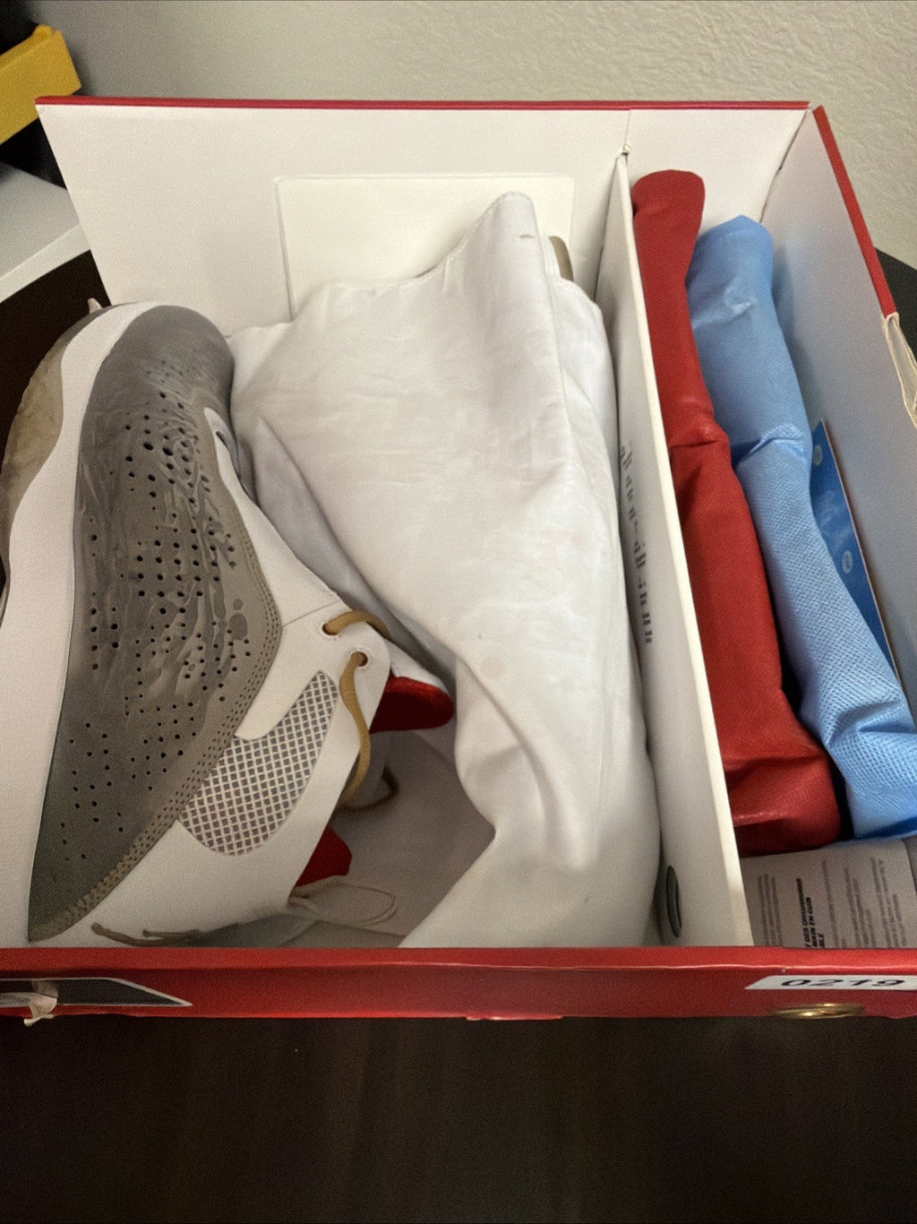Nike Air Jordan 2011 YR Size 11 YEAR OF THE RABBIT YOTR 444904-101 B