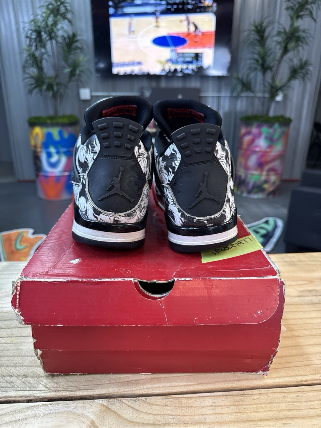 size 11 - (2018) Jordan 4 ‘Tattoo’