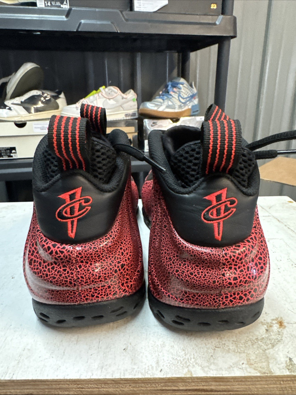 Size 8.5 - Nike Air Foamposite One Cracked Lava | Replacement Box
