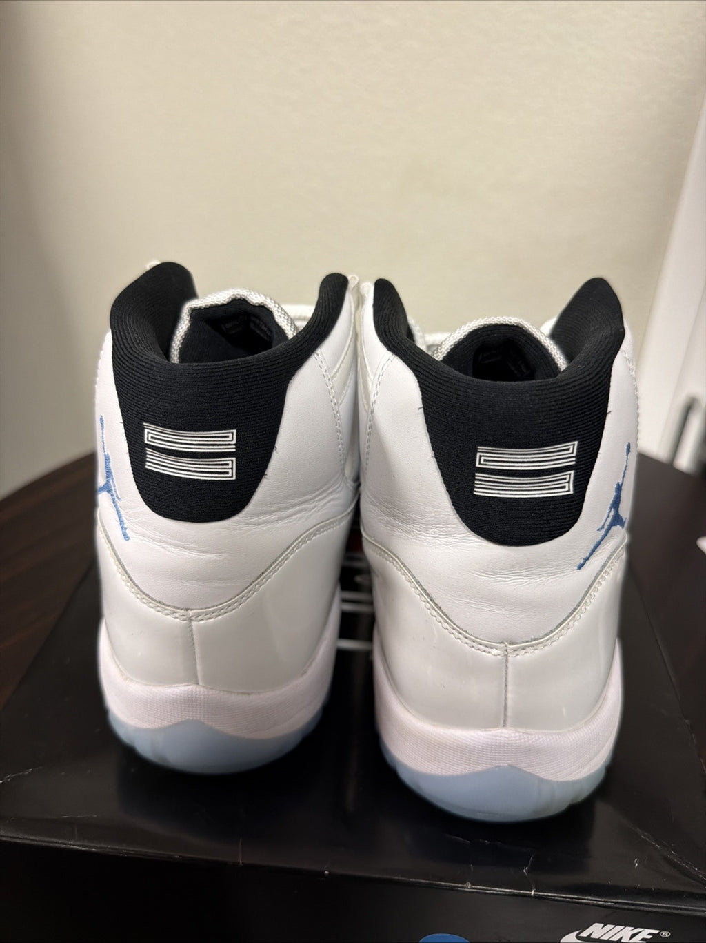 Air Jordan 11  Retro "Legend Blue" CT8012-104  Mens Size 13 .2024