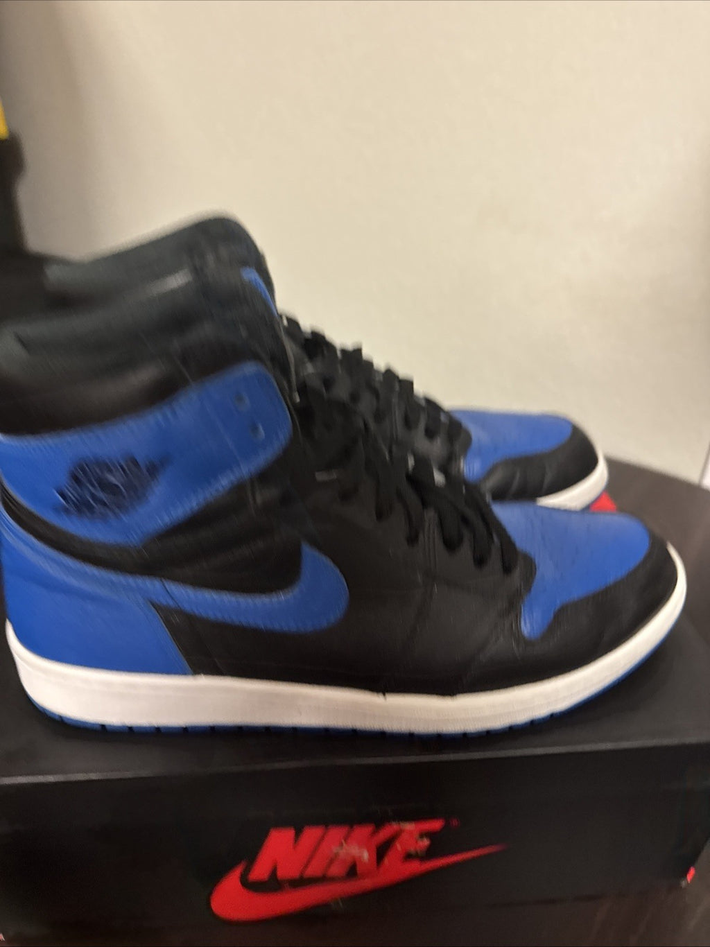 Air Jordan 1 Royal 2017 Retro High OG Size 12