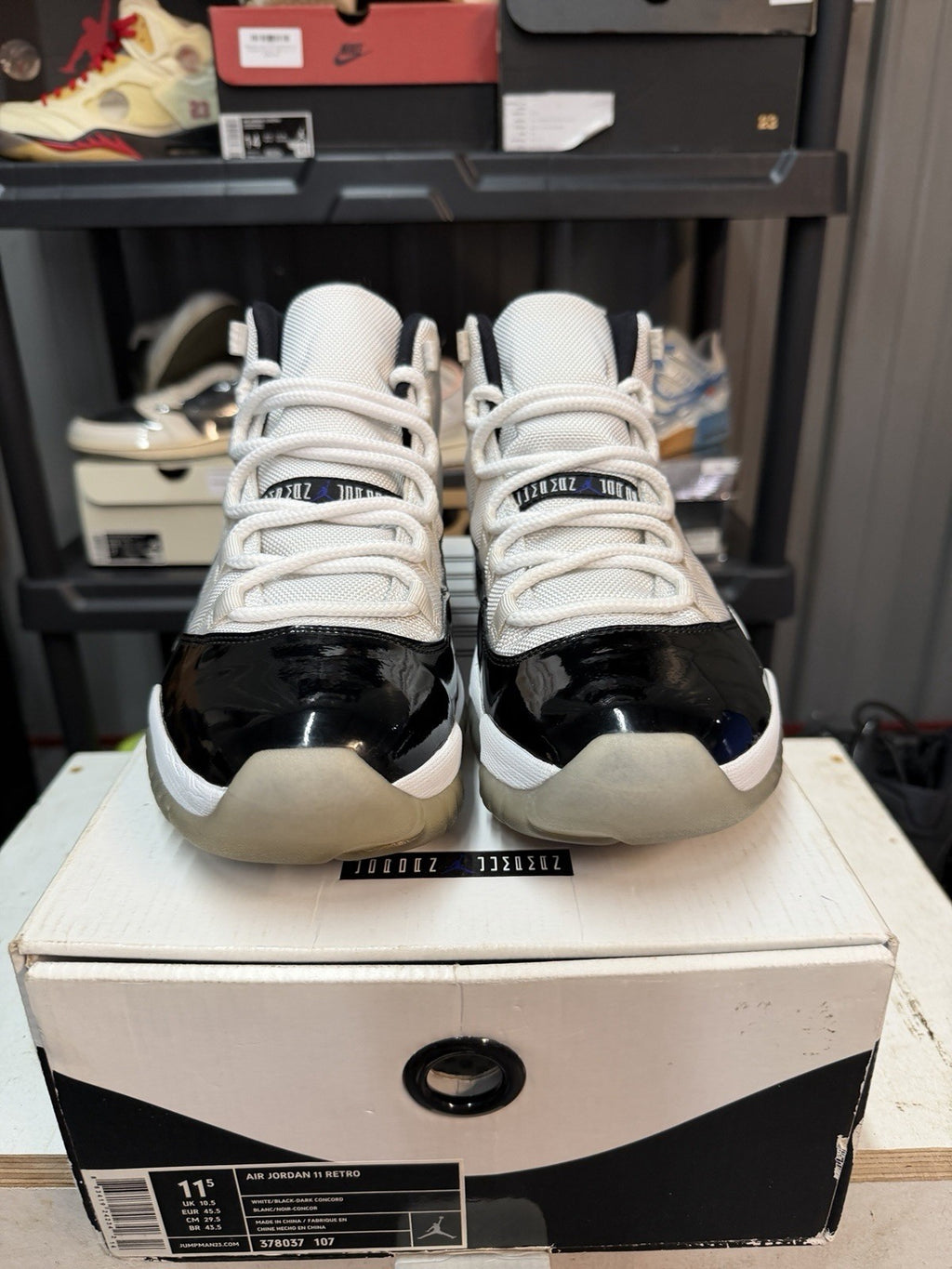 Nike Air Jordan 11 Retro Concord 2011 White Black Size 11.5 Sneakers 378037-107