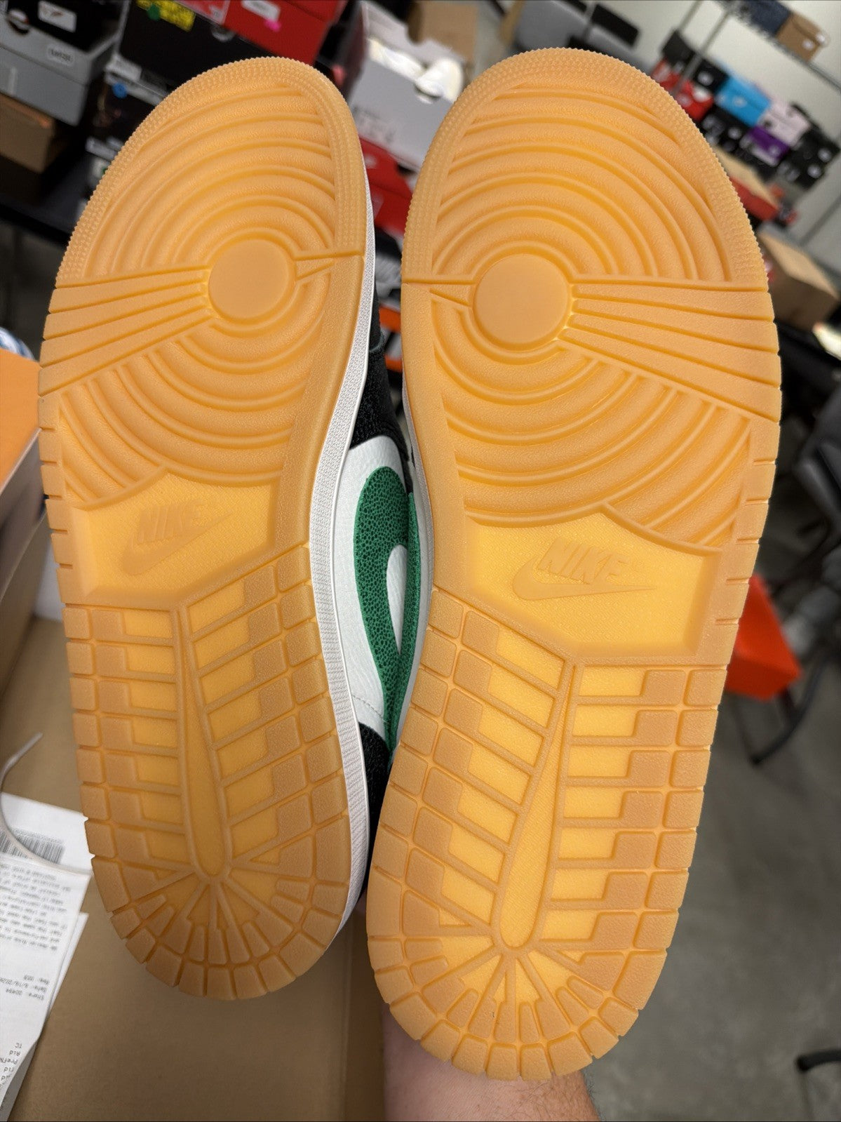 Jordan Air Jordan 1 Retro Low OG 'Phantom and Pine Green' (Black)