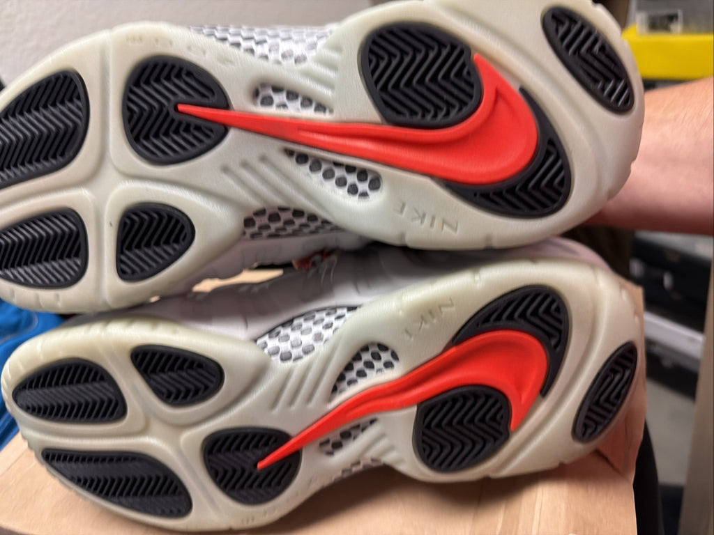 Nike Air Foamposite Pro Pure Platinum 2016 GLOW IN DARK  US. size 10