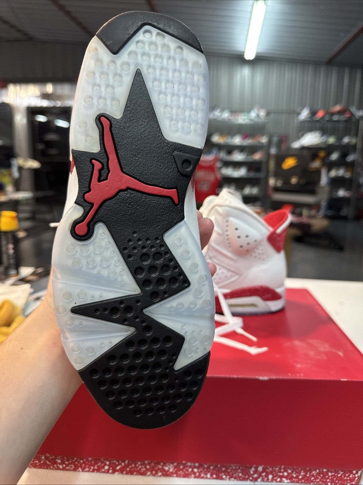 Size 8 - Jordan 6 White and University Red 2022 | Barely Wore