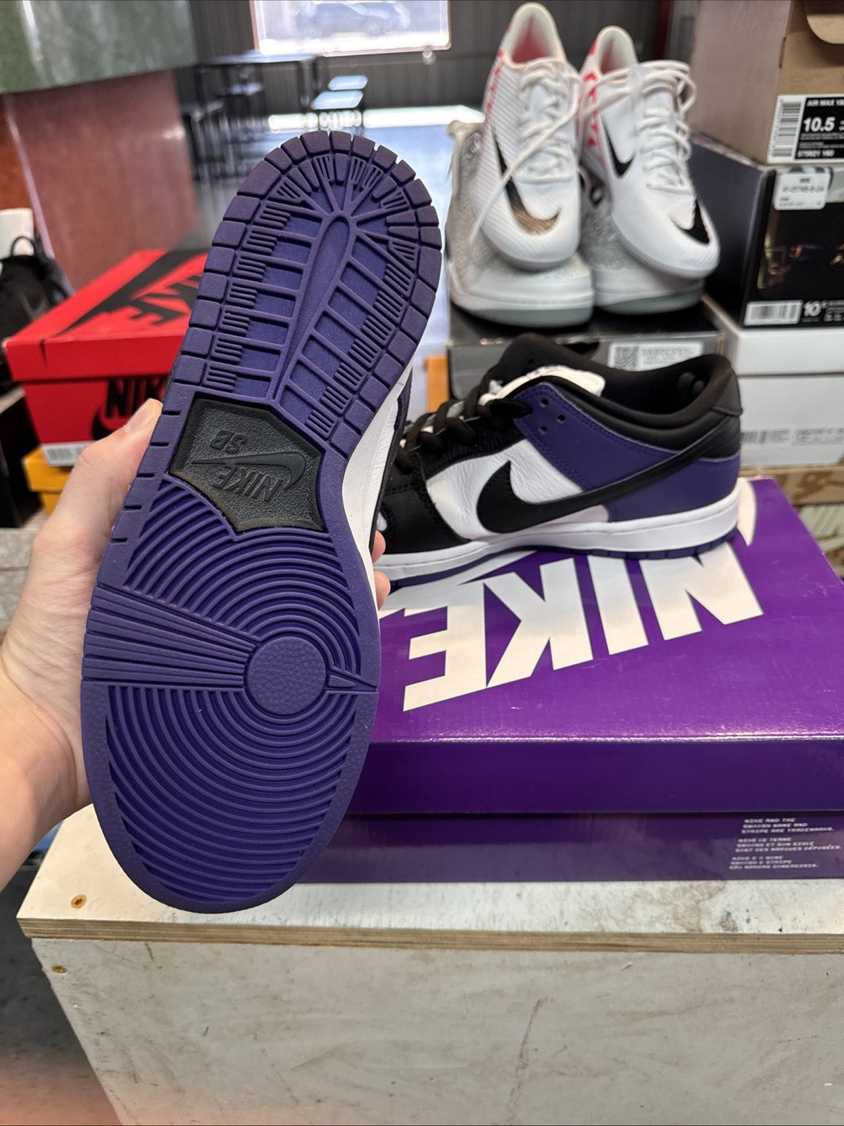 Size 9.5 - NIKE SB DUNK LOW PRO COURT PURPLE BLACK WHITE