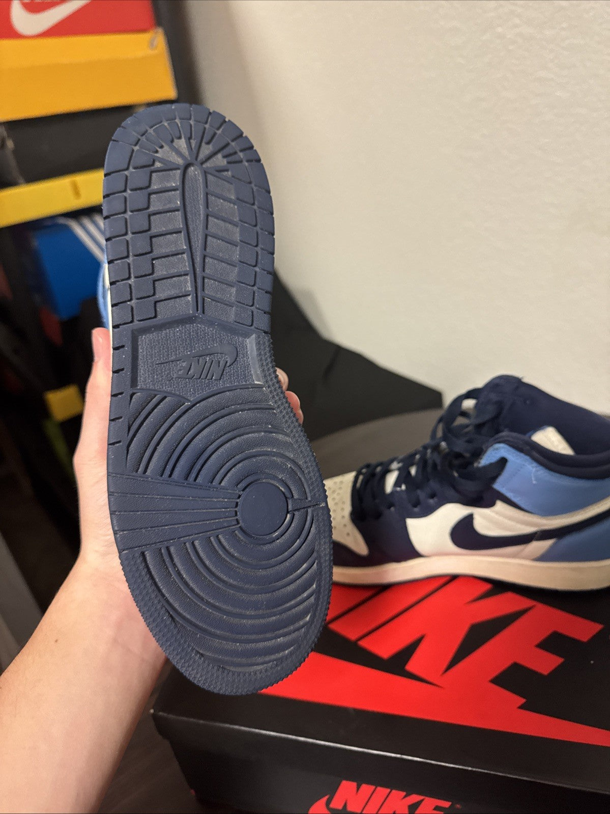Size 7y - Jordan 1 Retro OG High Obsidian UNC 2019