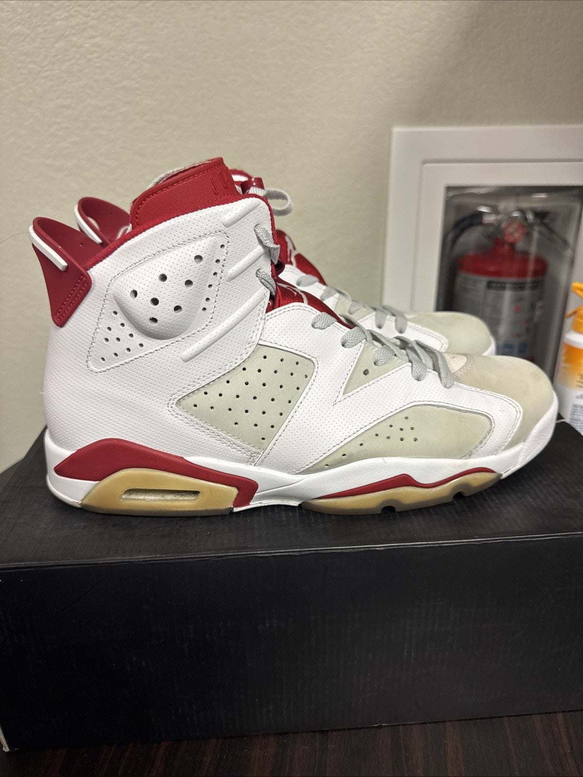 Jordan Air Jordan 6 Retro Shoes Mens 11.5 Maroon White Red High Top 384664-113