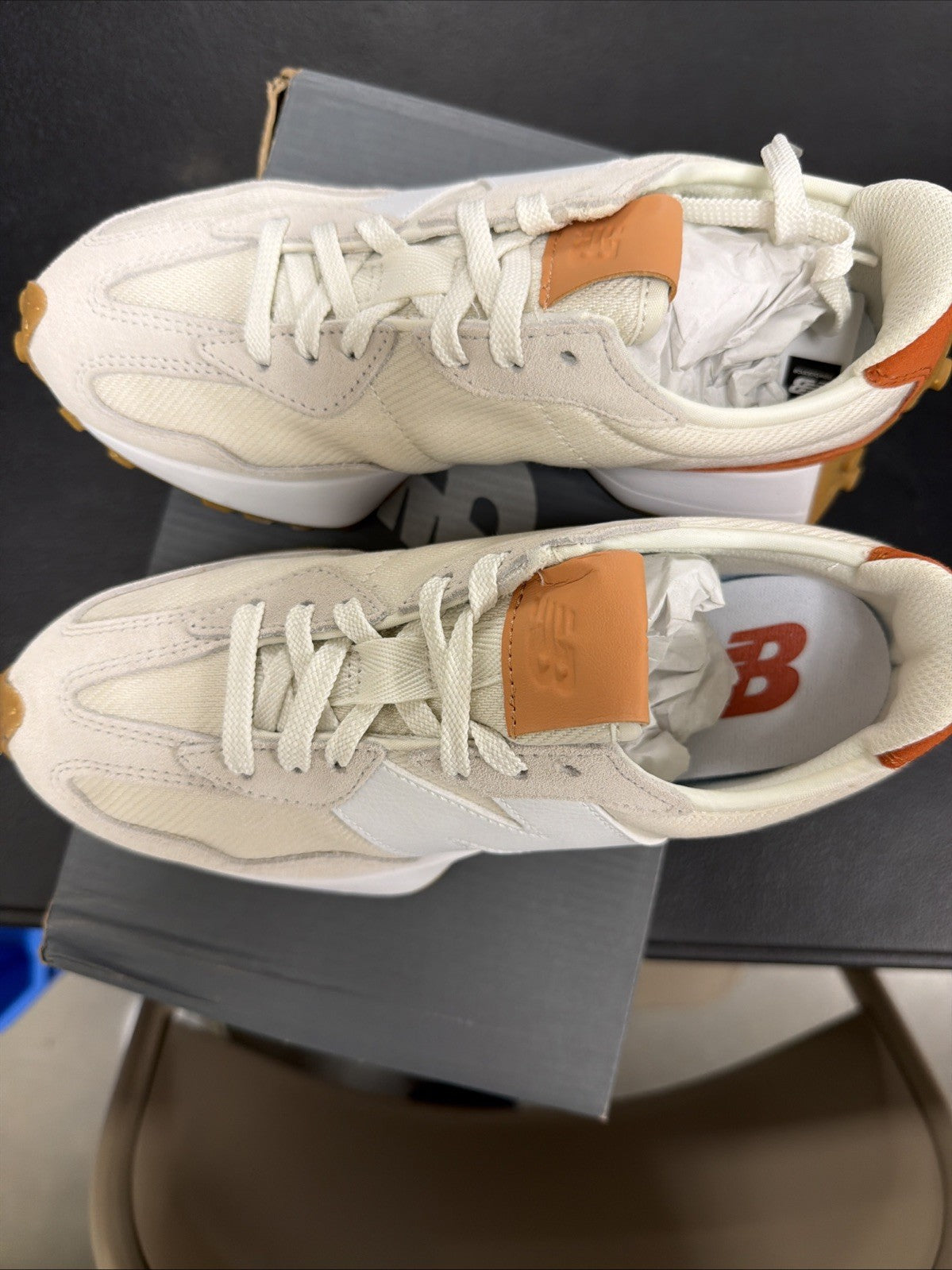 New Balance 327 Womens Shoes