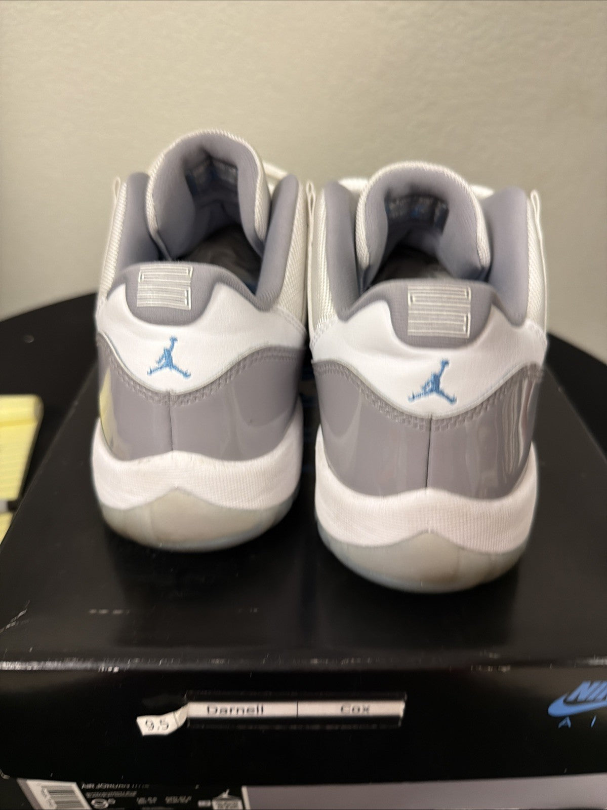 M025) Nike Air Jordan 11 XI Retro Low Men’s Size 9.5 Cement Grey AV2187-140