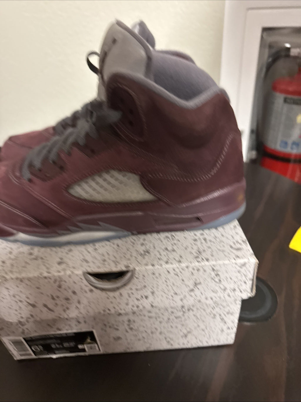 Nike Air Jordan 5 Retro SE Burgundy 2023 GS FN4233-600 Size 6.5Y Sneakers