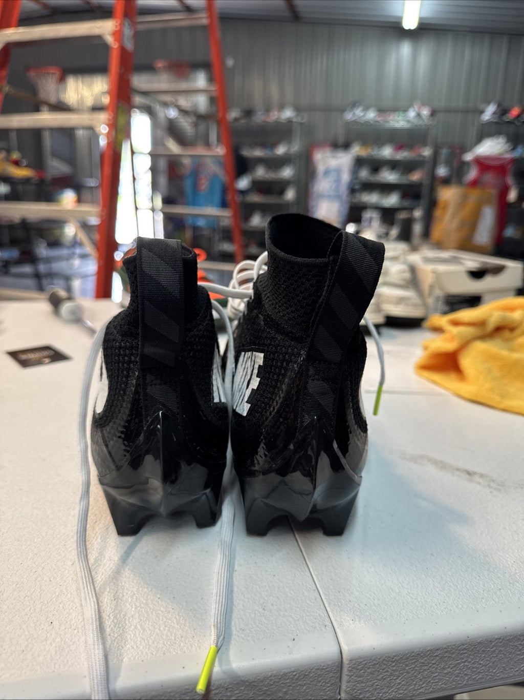 Size 8.5 - Nike Vapor Edge 360 Untouchable Football Cleats | Replacement Box