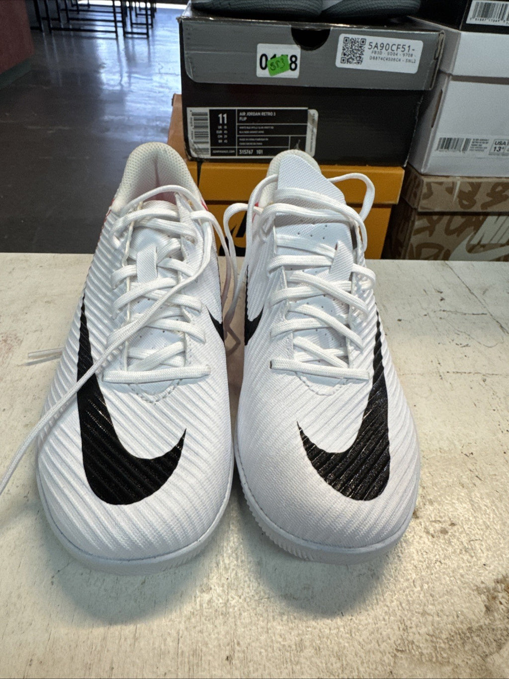 Size 5.5 - Nike Vapor 15 Club IC | Replacement Box