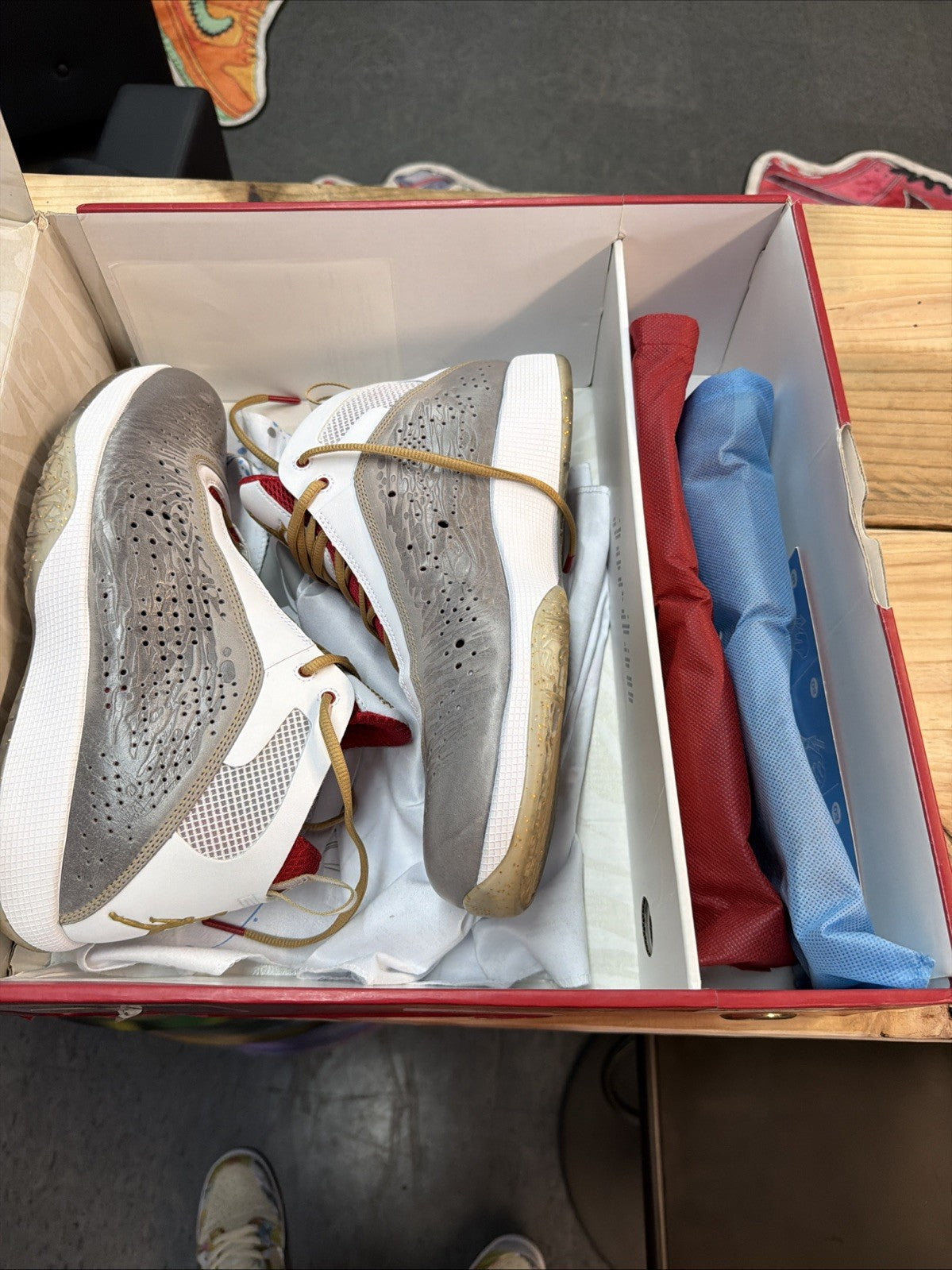 Nike Air Jordan 2011 YR Size 11 YEAR OF THE RABBIT YOTR 444904-101 B