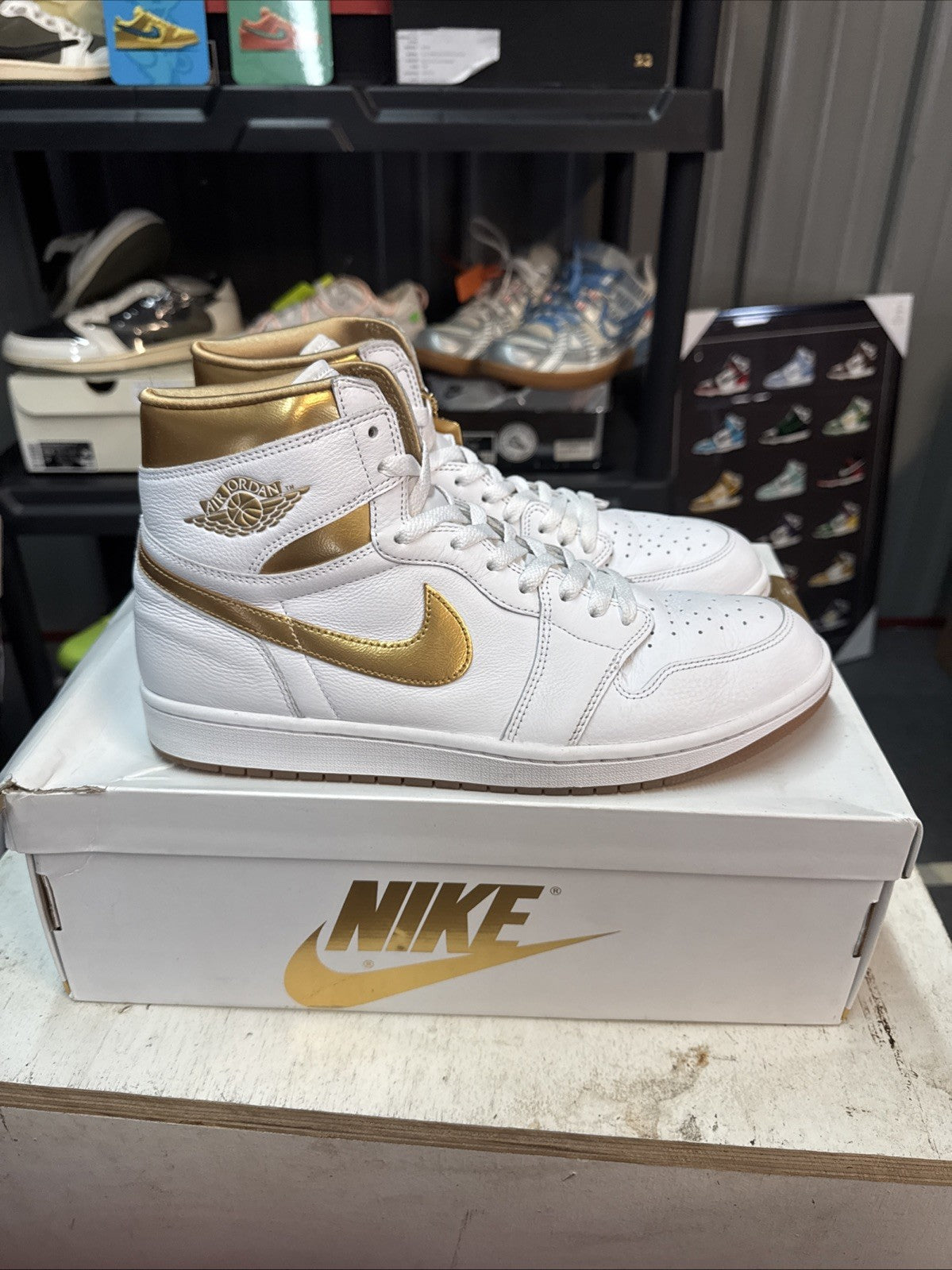 Wmns Size 12.5 - Nike Wmns Air Jordan 1 Retro HI OG White Gold | Worn Once