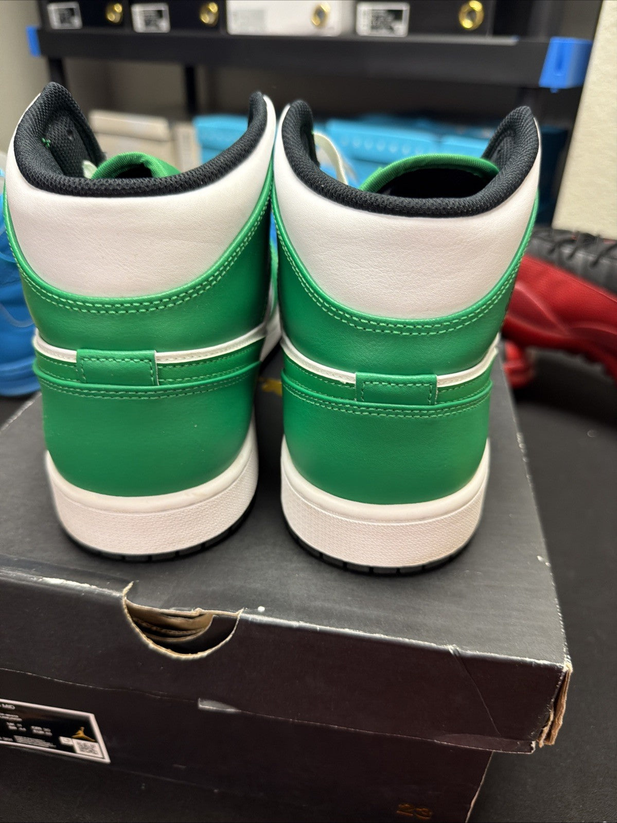 Nike Air Jordan 1 Mid Mens Size 12 Green White Athletic Leather Shoes Sneakers