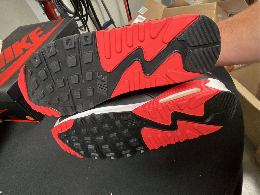 Nike Air Max 90 Infrared CT1686-100 Gray/White/Black/Pink Low Top Sneaker w/ Box