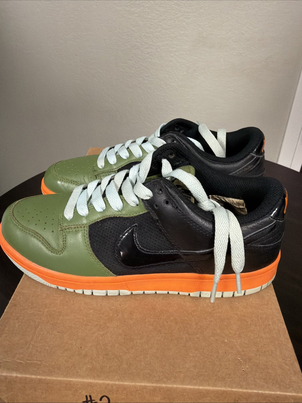 Nike Dunk Low Size Women’s Size 8 Mandarin Orange Black Green 317813-301