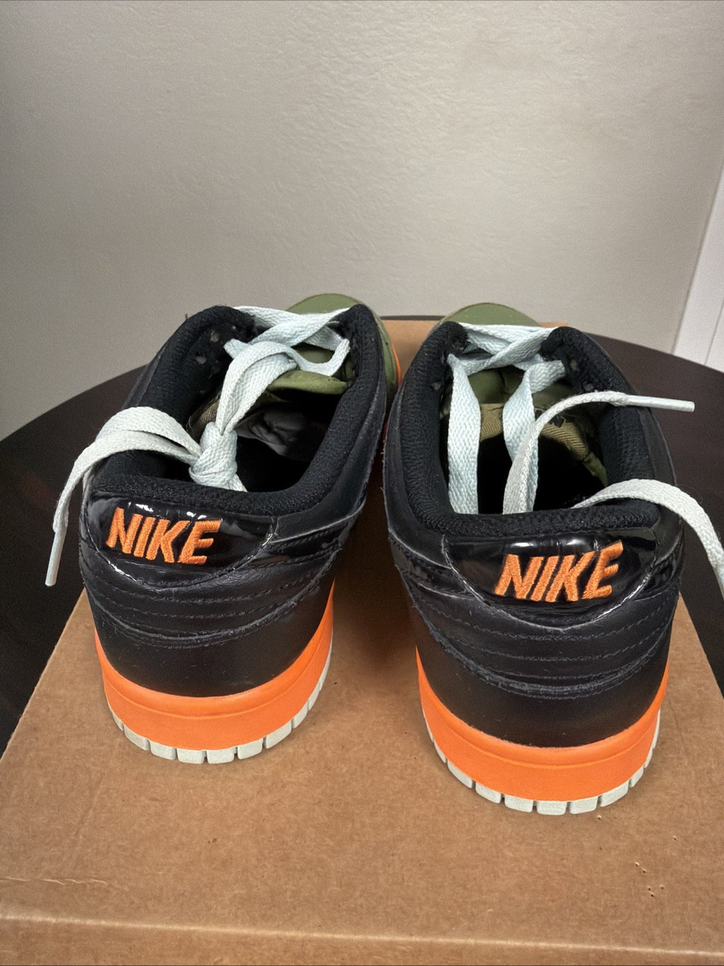 Nike Dunk Low Size Women’s Size 8 Mandarin Orange Black Green 317813-301
