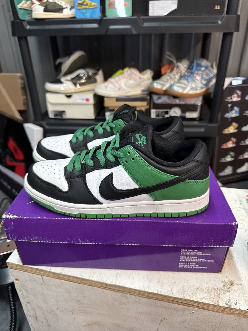 Mens Size 8 - Nike Dunk Pro SB Low Classic Green
