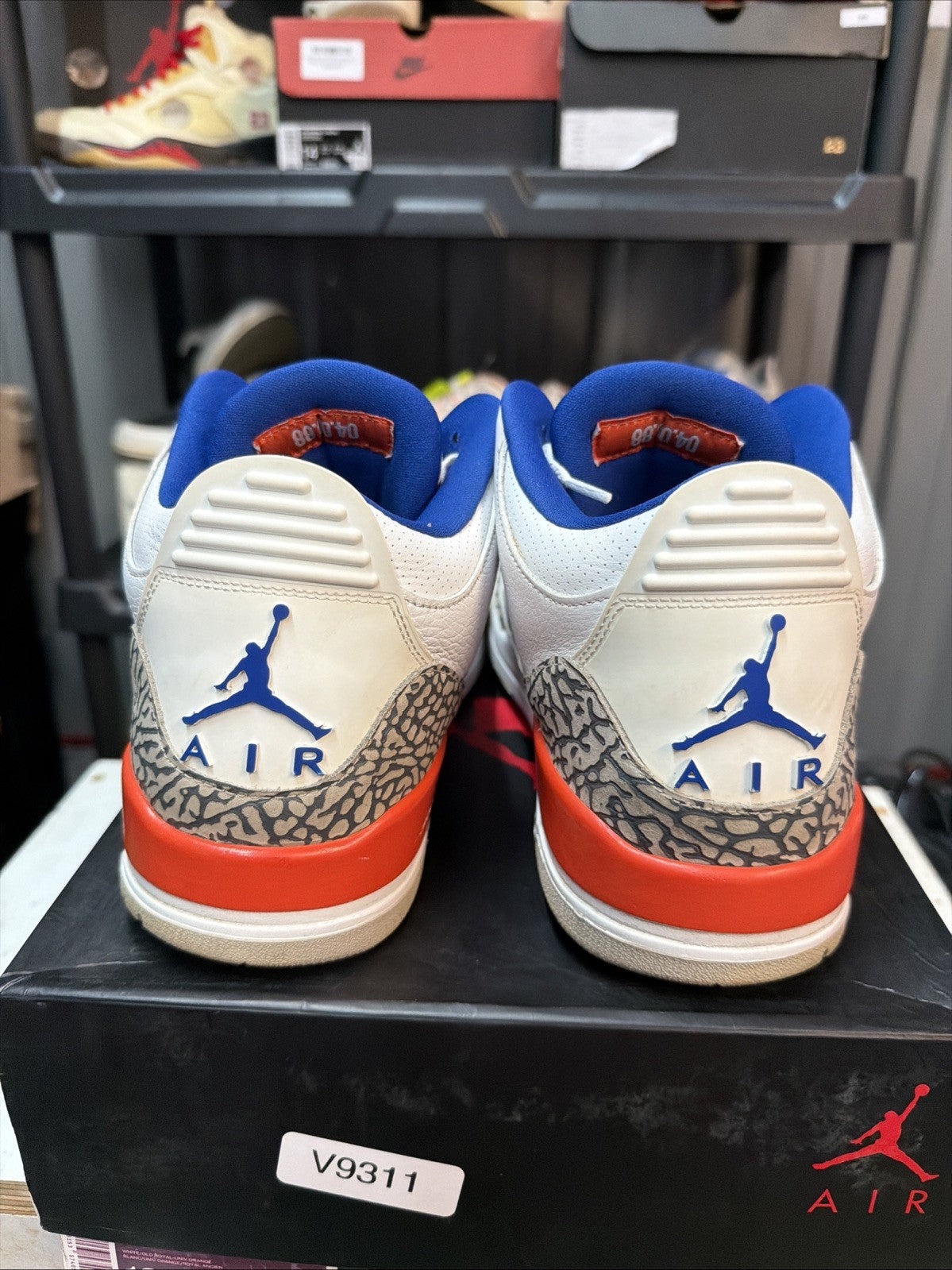 Air Jordan 3 Retro "KNICKS" 2019 - Size 13 - 136064 148 (10307-312) Pre-owned 