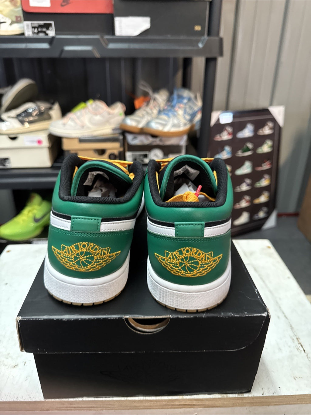 Size 10.5 - Air Jordan 1 Low SE “Holiday Special” Malachite