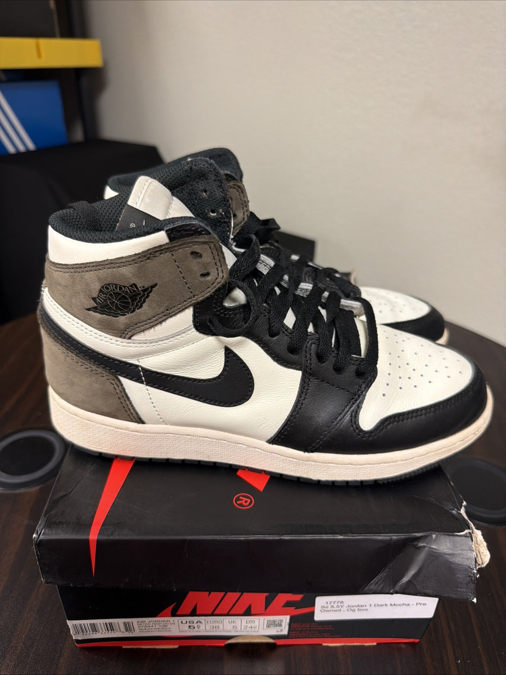 Nike Air Jordan 1 Retro High OG Black White y Youth Size 5.5 