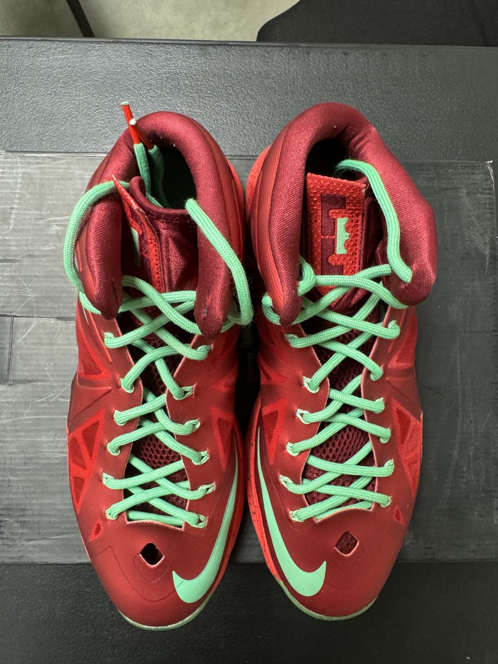 LeBron X - Christmas - size 12 
