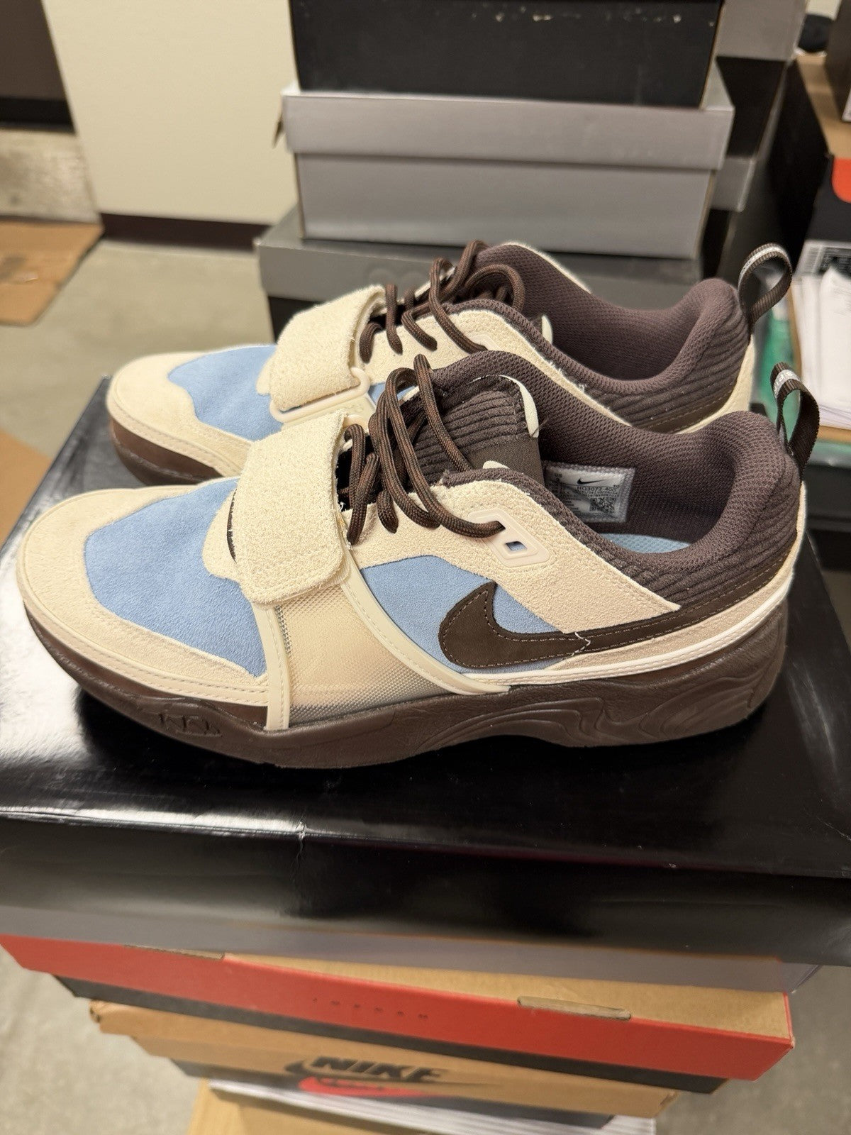 Size 9 - Nike Travis Scott x Zoom Field Jaxx Leche Blue