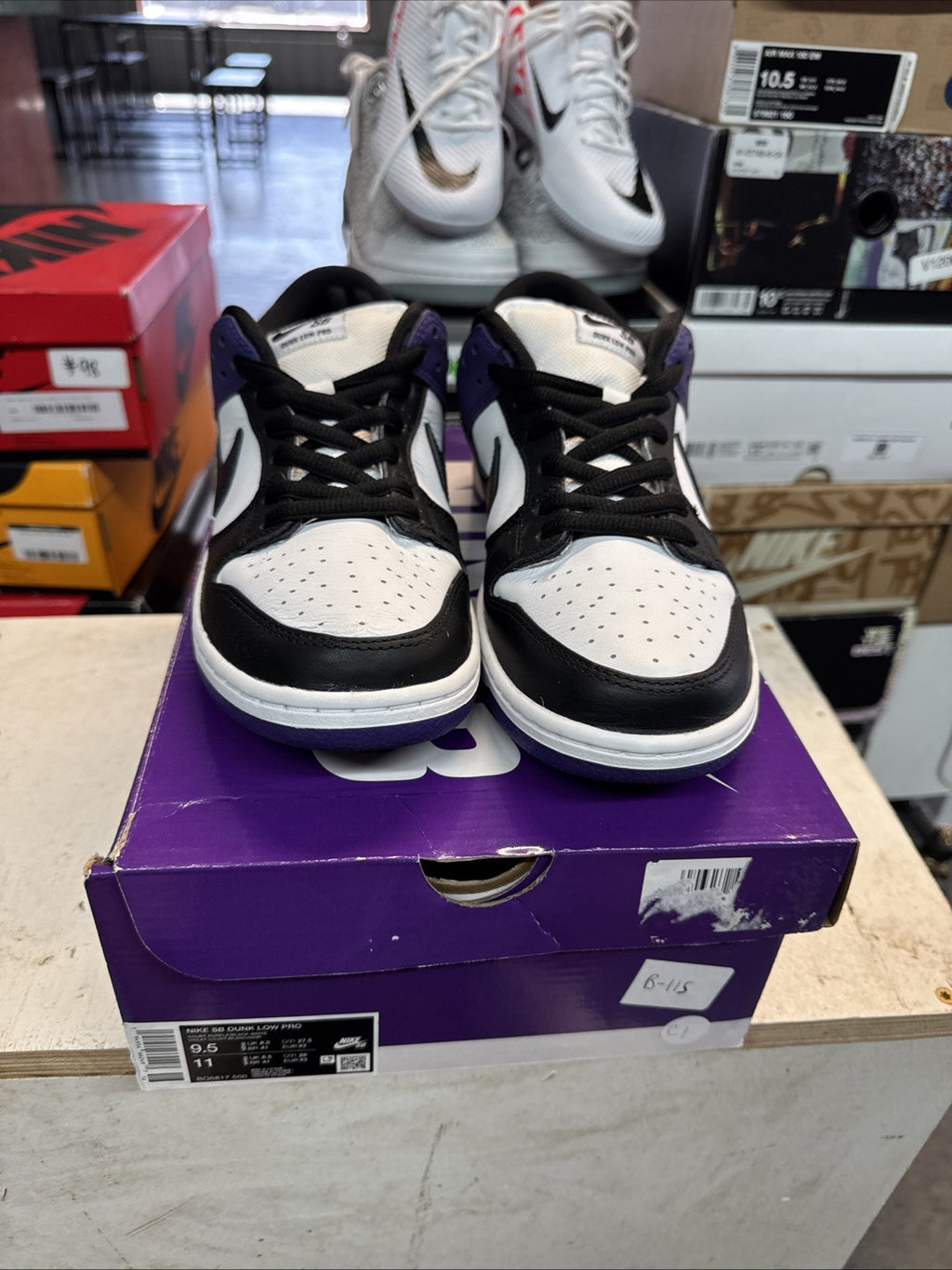 Size 9.5 - NIKE SB DUNK LOW PRO COURT PURPLE BLACK WHITE