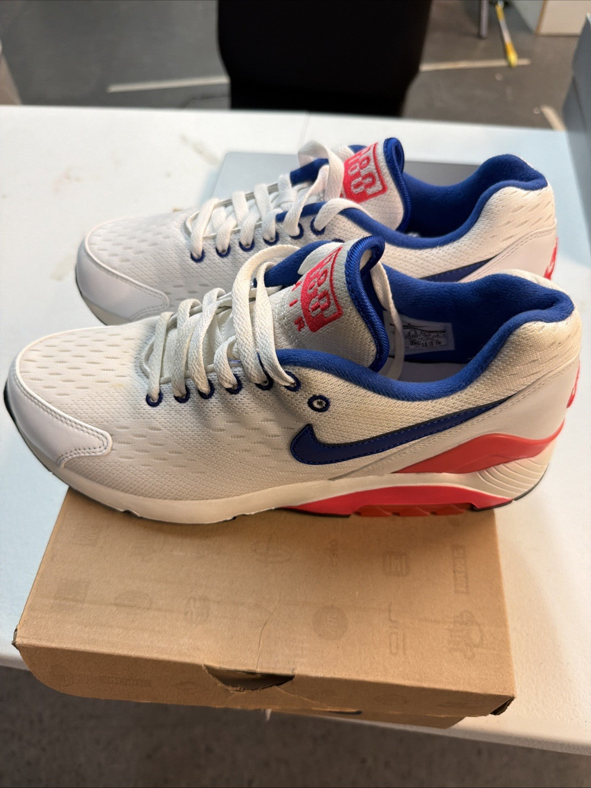 Size 10.5 Nike Air Max 180 EM White Solar Red