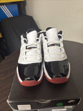 Nike Air Jordan 11 Retro Low Concord Bred GS Size 6.5Y 528896-160