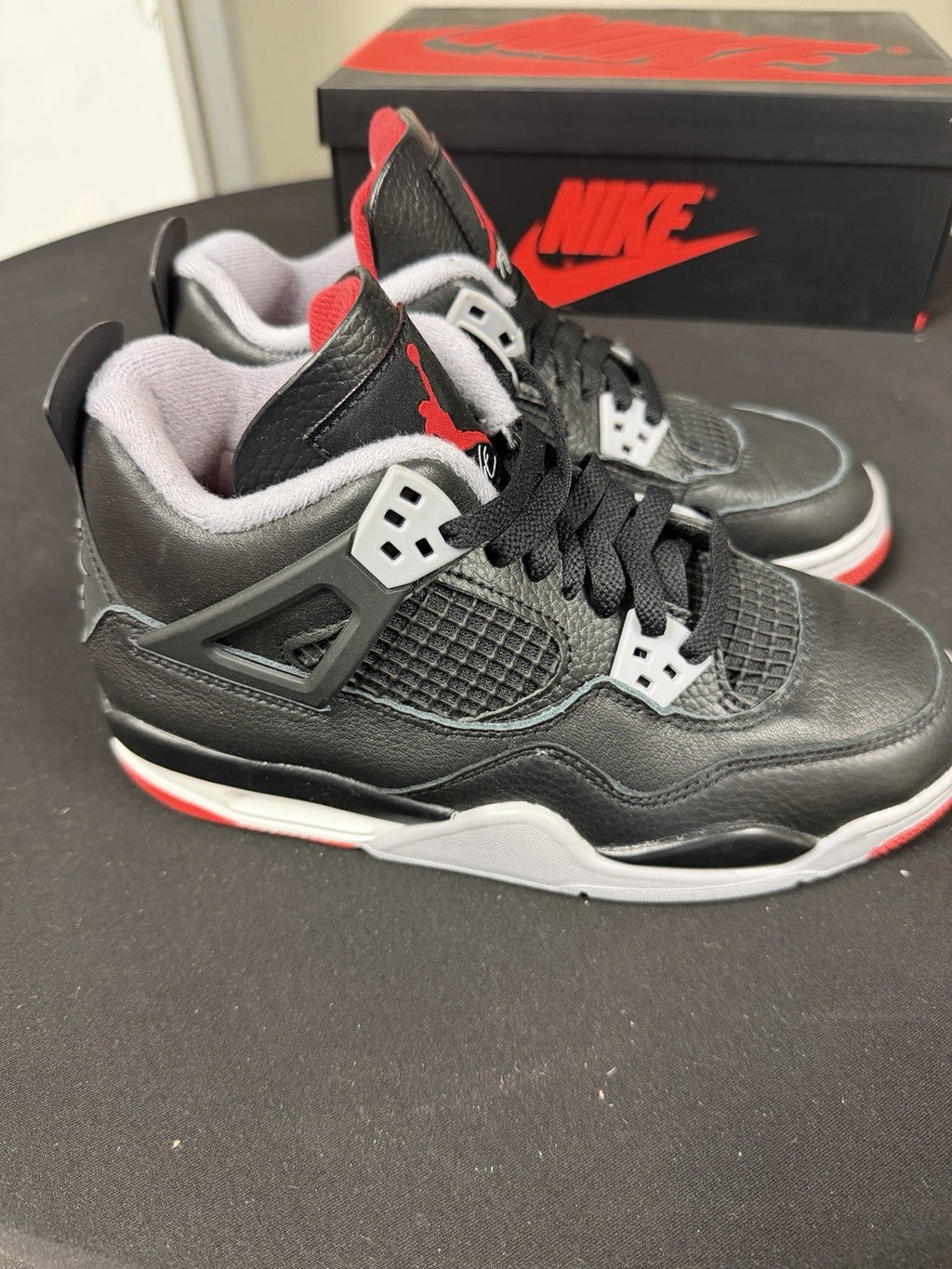 AIR JORDAN 4 Bred reimagined 2024 (GS) size 5