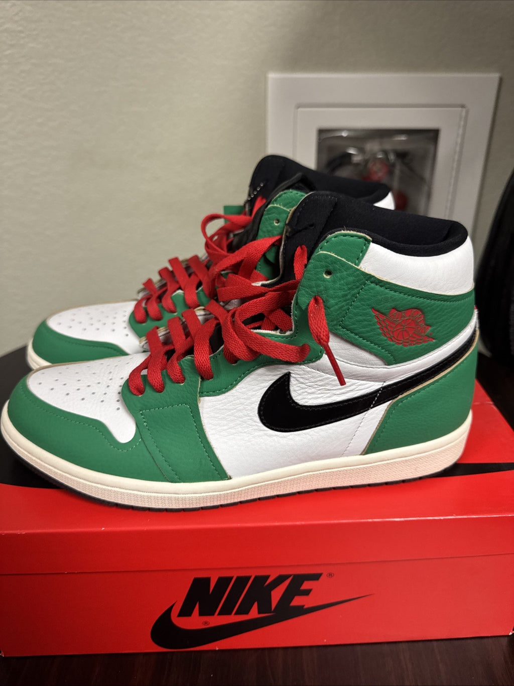 Womens Size 11.5 - Air Jordan 1 Retro High OG 'Lucky Green Sneakers  | Worn Once