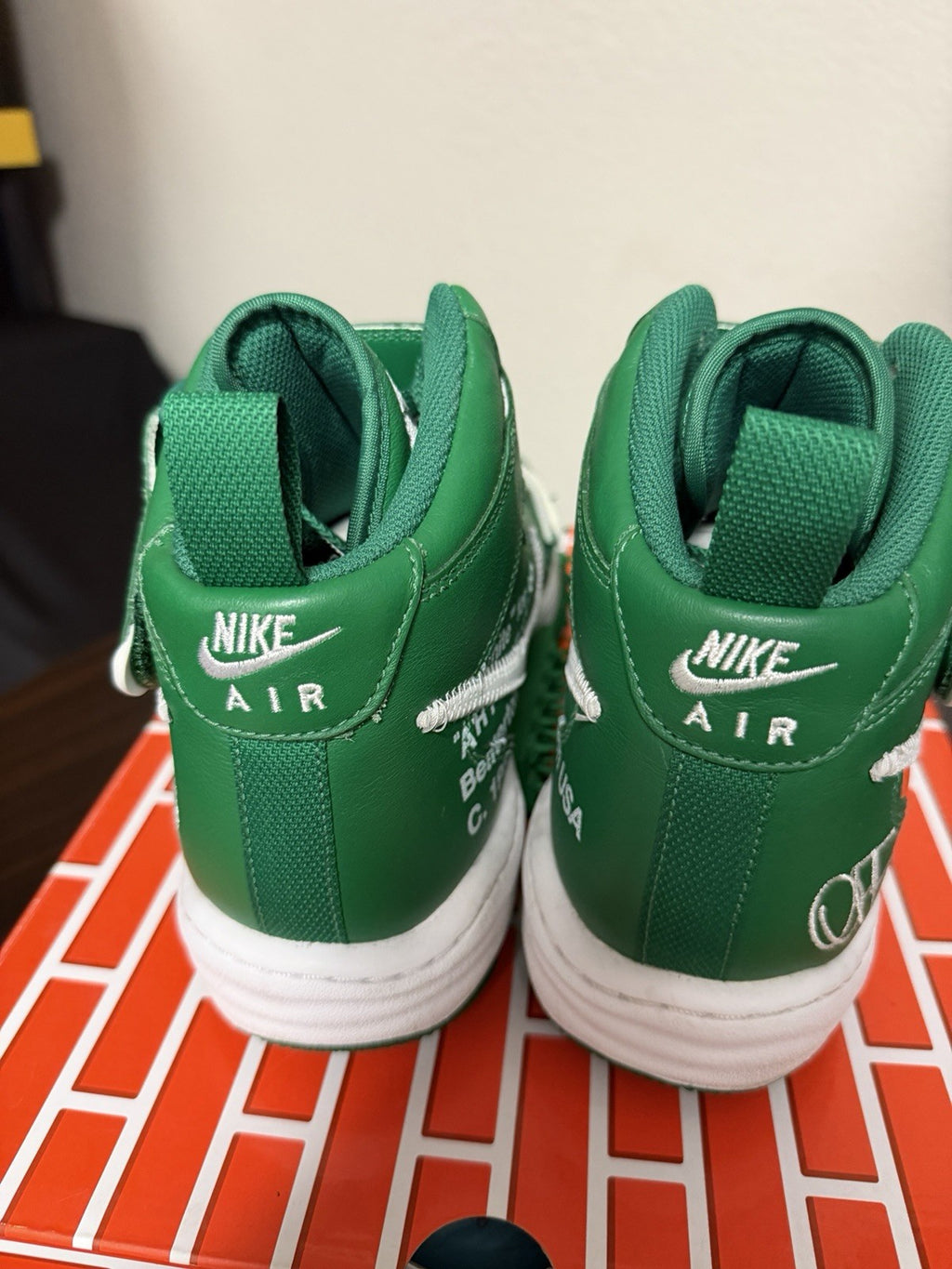 Size 10 - Off-White x Nike Air Force 1 SP Leather Mid Pine Green