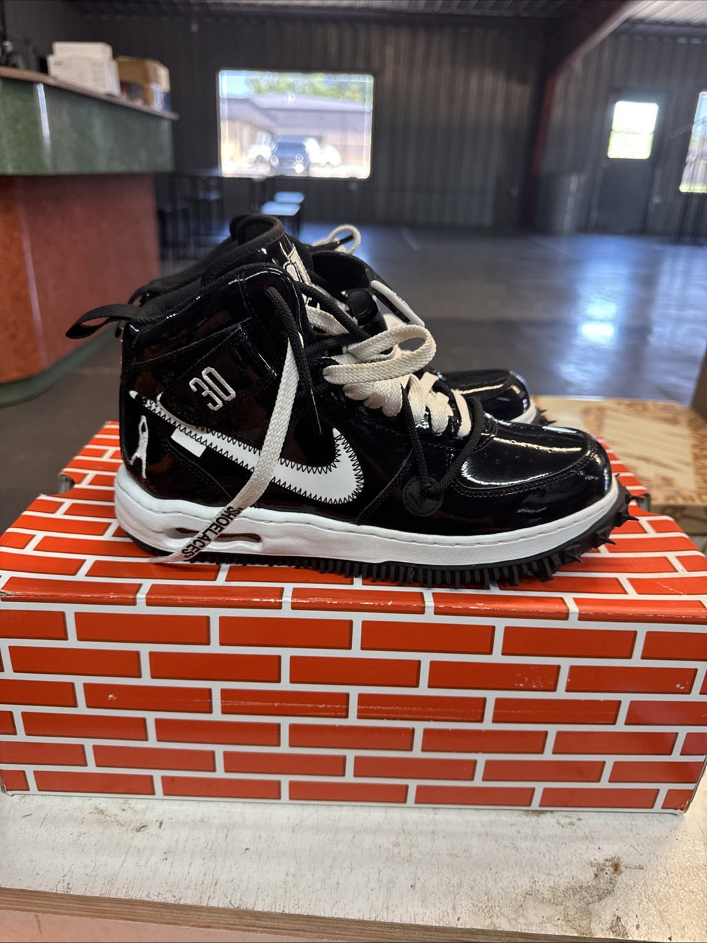 Size 8 - Nike Air Force 1 Mid x Off-White Sheed