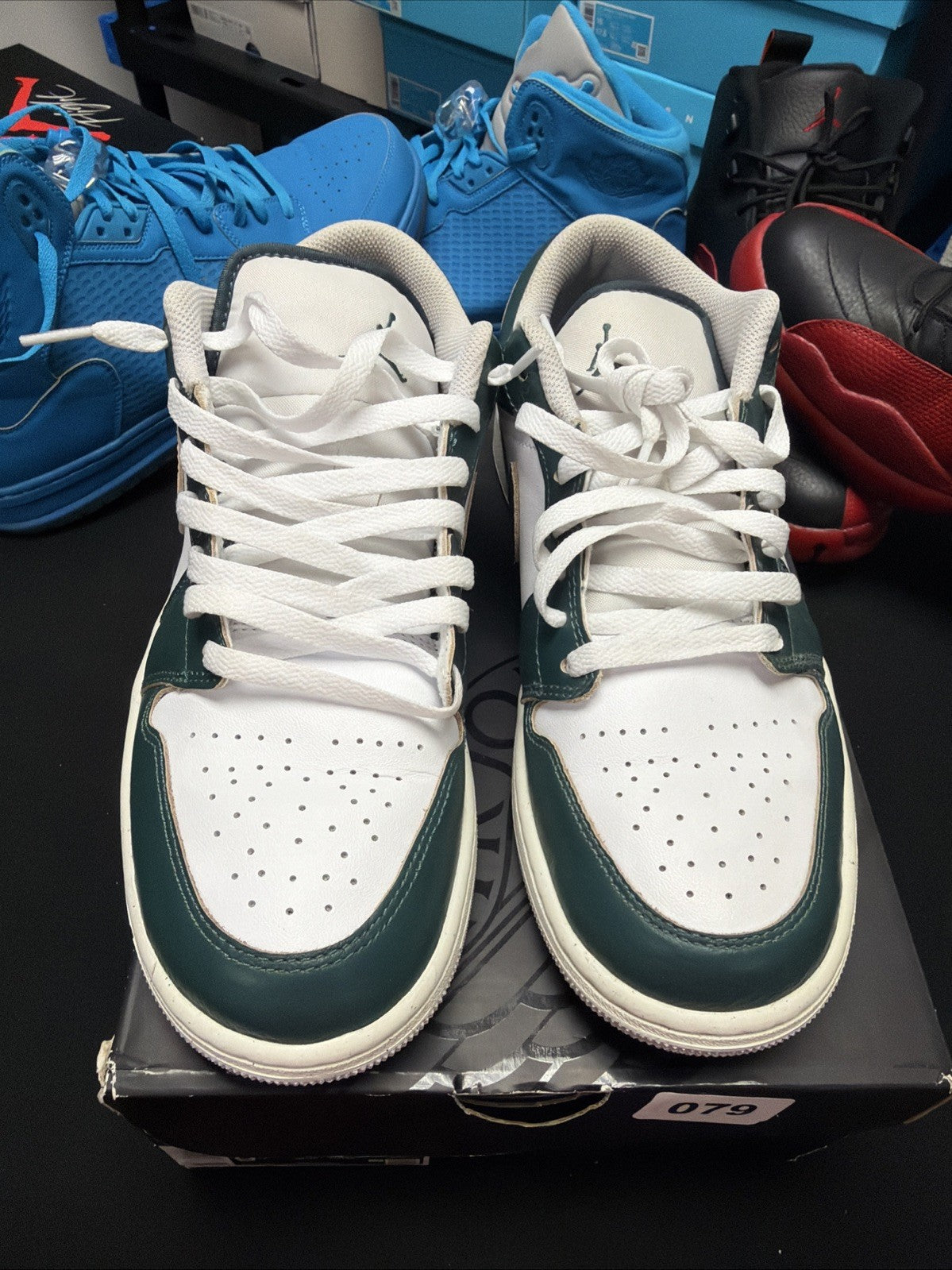 men’s jordan 1 low SE oxidized green size 9.5 Used  FQ7687-300