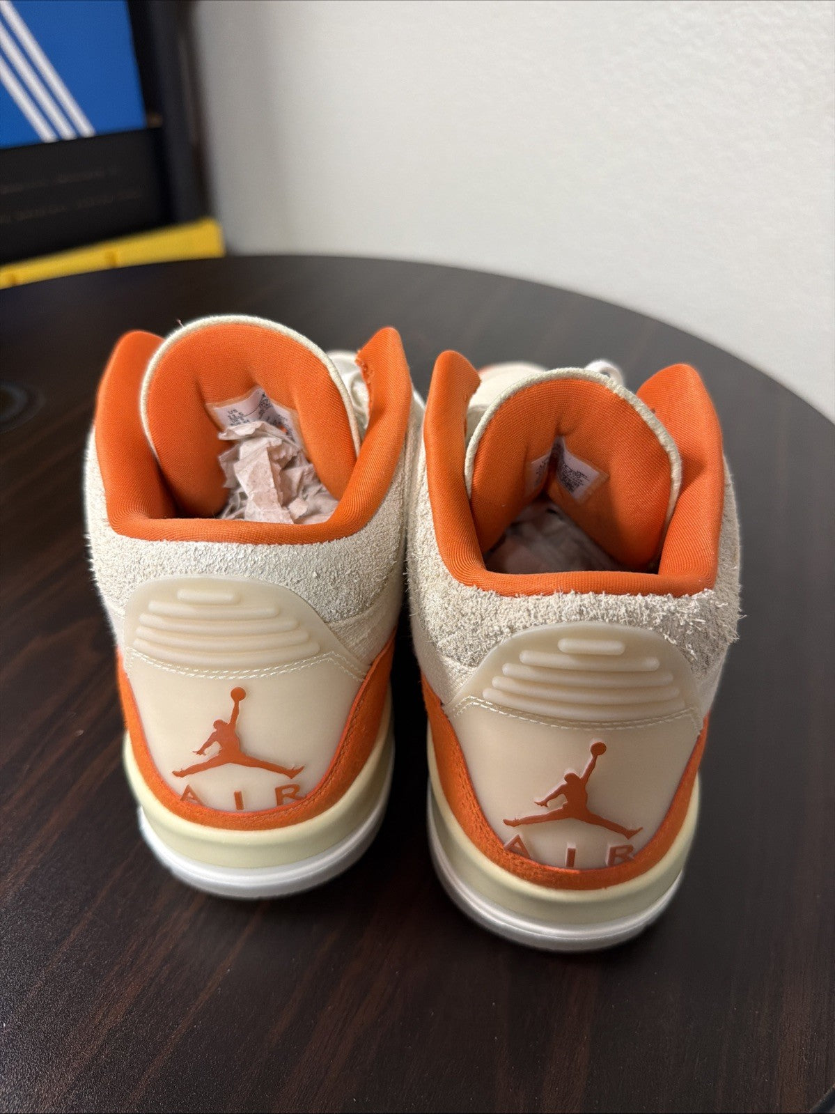 Women’s Size 11 Air Jordan 3 Retro Starfish Orange Sail IH7694-200 Brand New