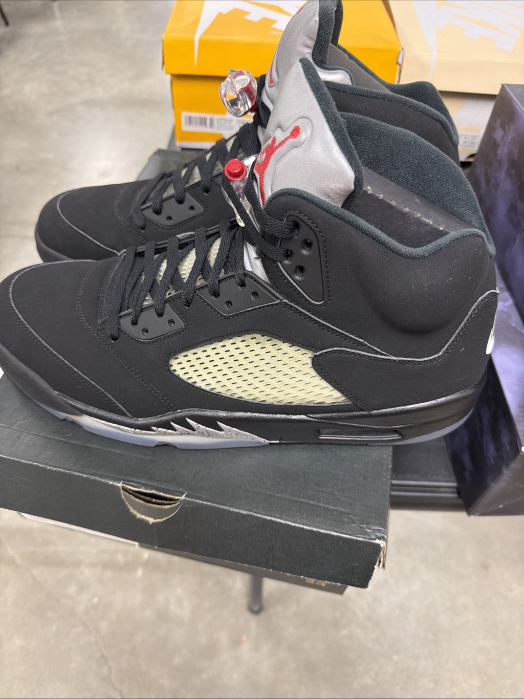 2016 Nike Air Jordan 5 V Retro OG Black Red Metallic Silver Ice 845035-003 sz 17