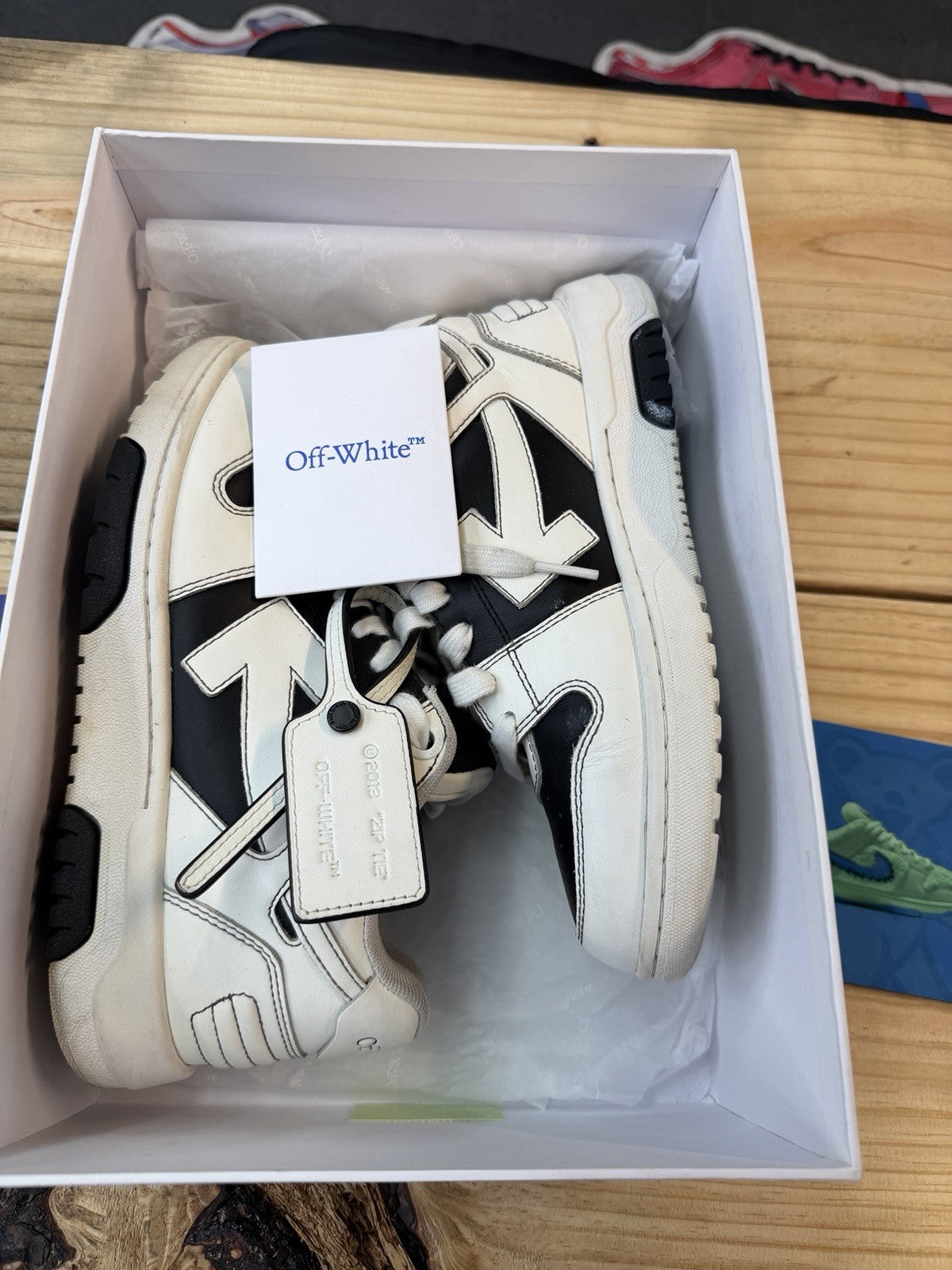 NEW! Off White Out-Of-Office Black on White Sneakers Shoes Size 39 (7)