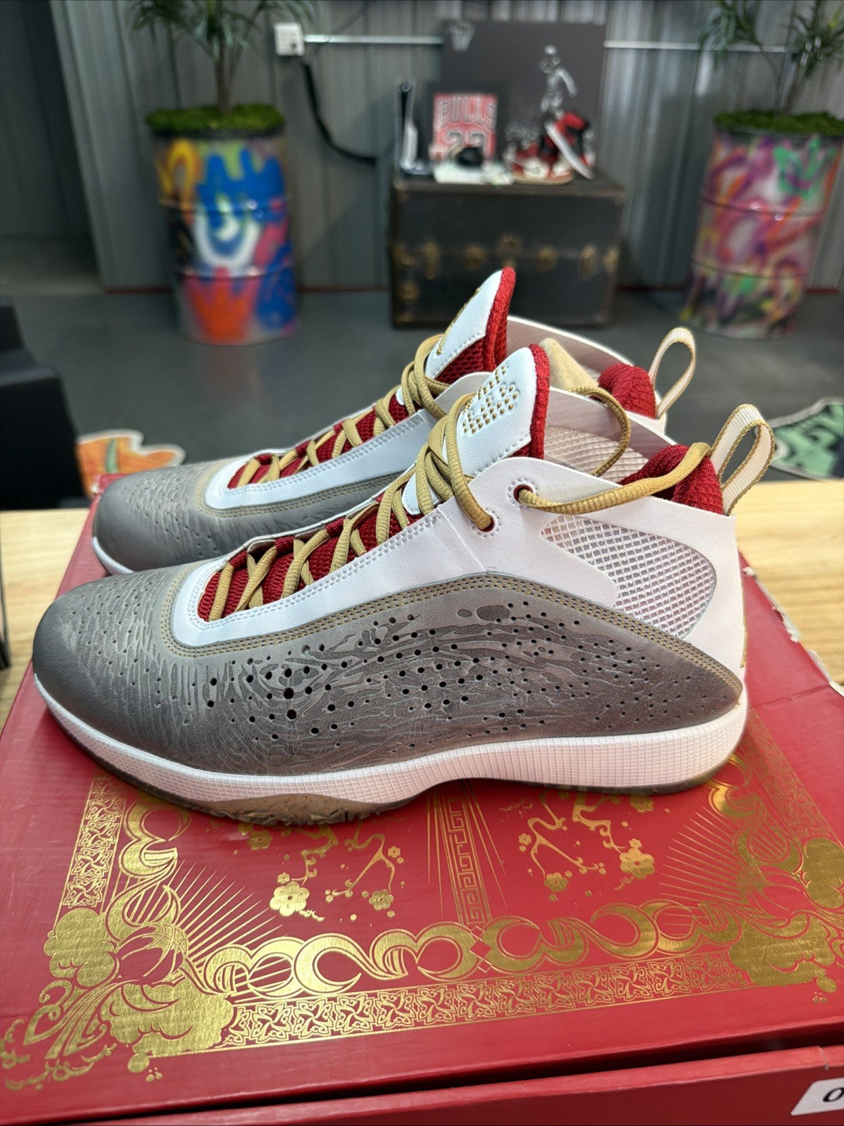 Nike Air Jordan 2011 YR Size 11 YEAR OF THE RABBIT YOTR 444904-101 B