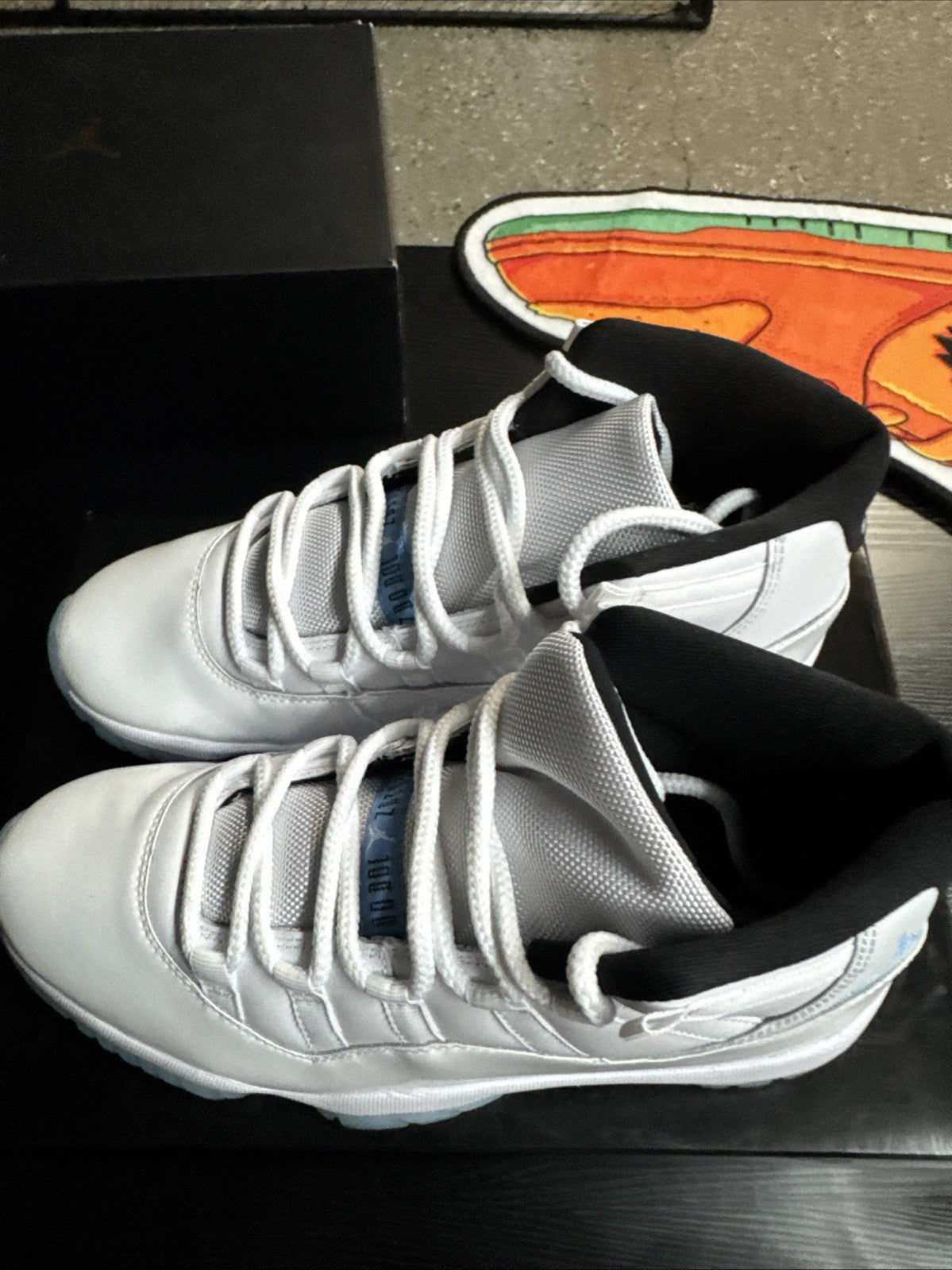 Size 8.5 - Air Jordan 11 Retro "LEGEND BLUE" 2024