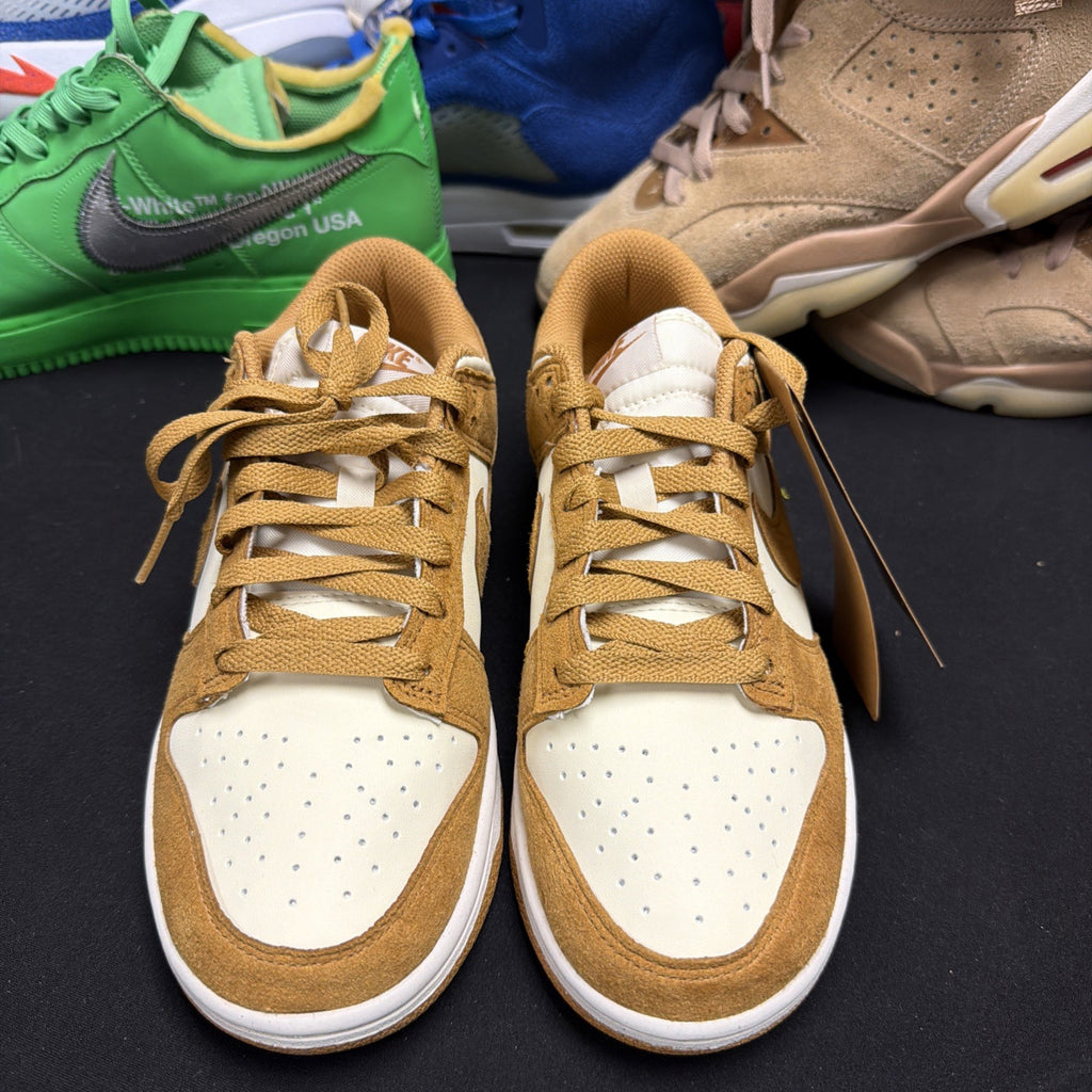 [HJ7673-100] WOMENS NIKE DUNK LOW